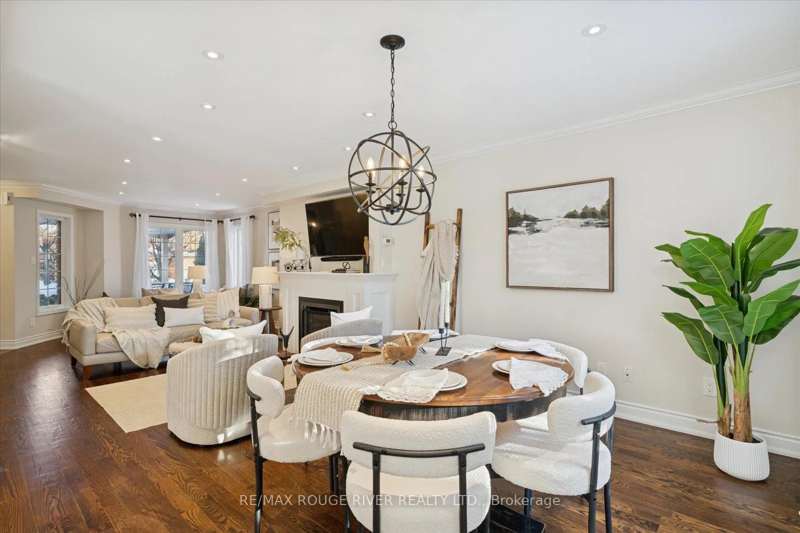 Photo 12 of 116 Bach Avenue, Whitby, Rolling Acres — HOMEH
