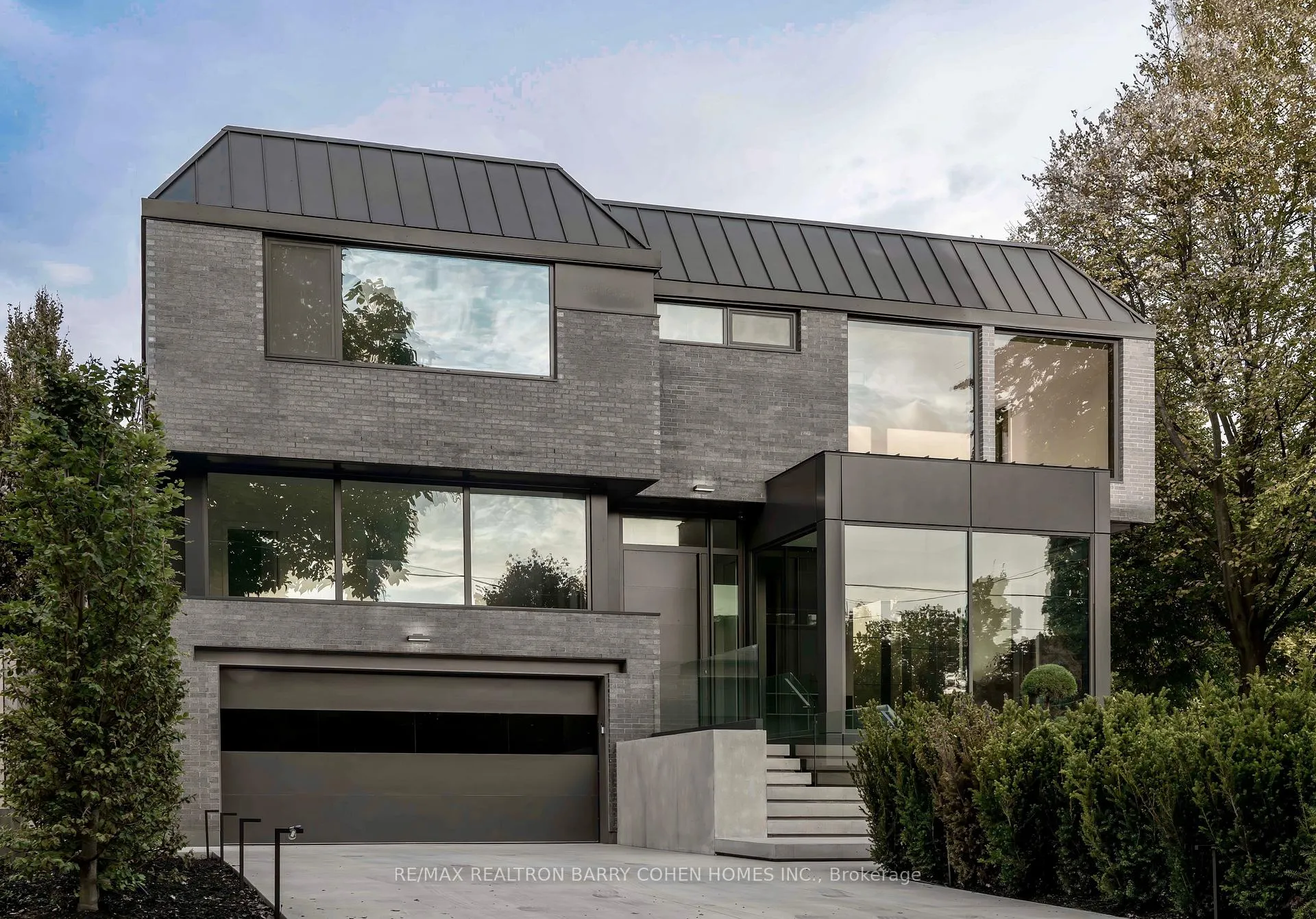 Front of 90 Esgore Drive