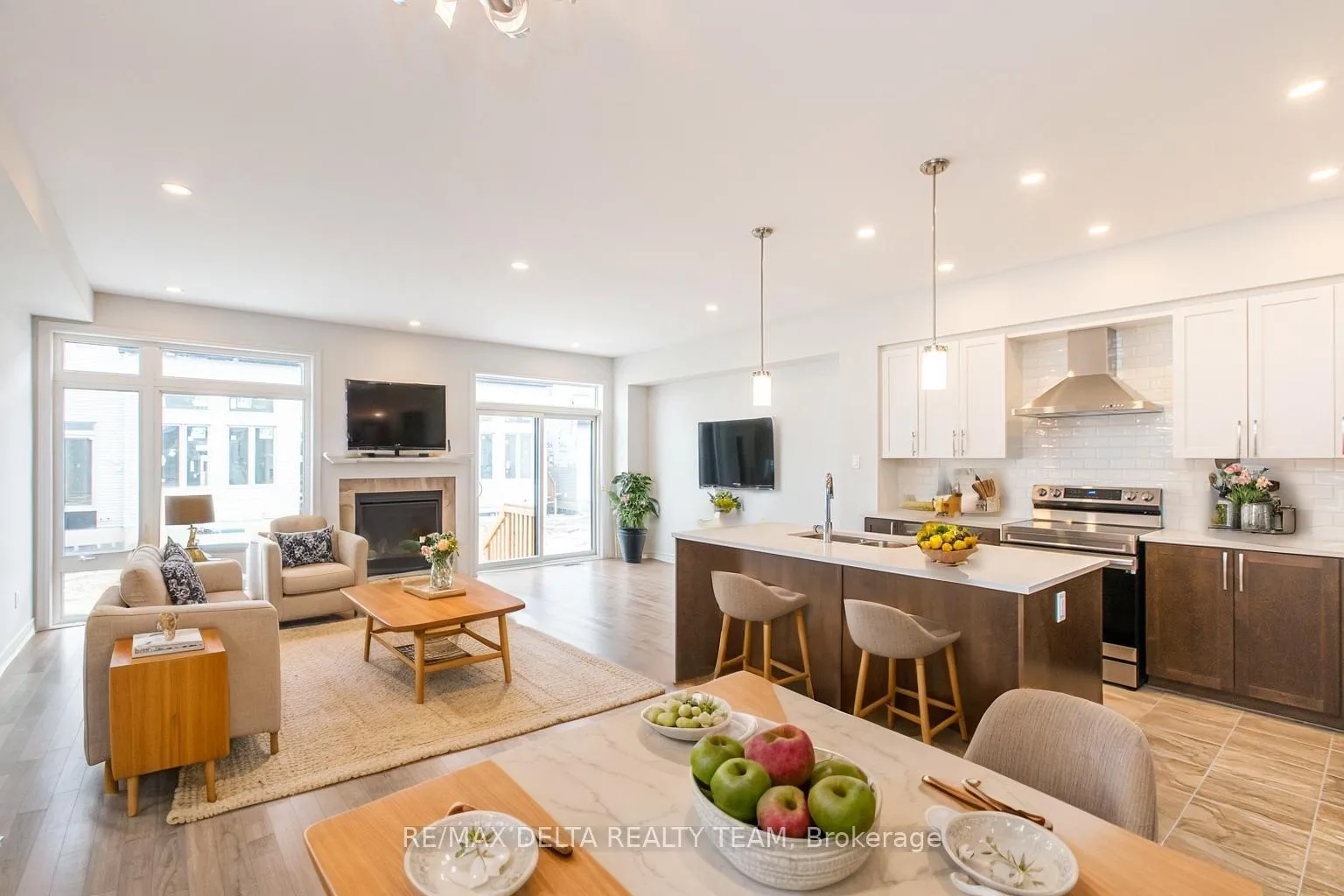 Photo 5 of 667 Cordelette Circle, Ottawa, Mer Bleue/Bradley Estates/Anderson Park — HOMEH