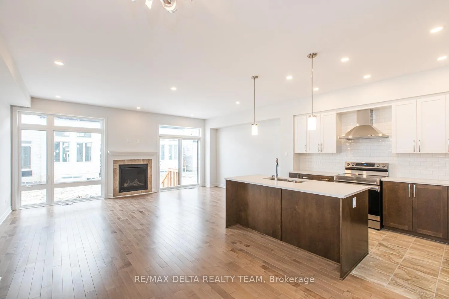 Photo 6 of 667 Cordelette Circle, Ottawa, Mer Bleue/Bradley Estates/Anderson Park — HOMEH
