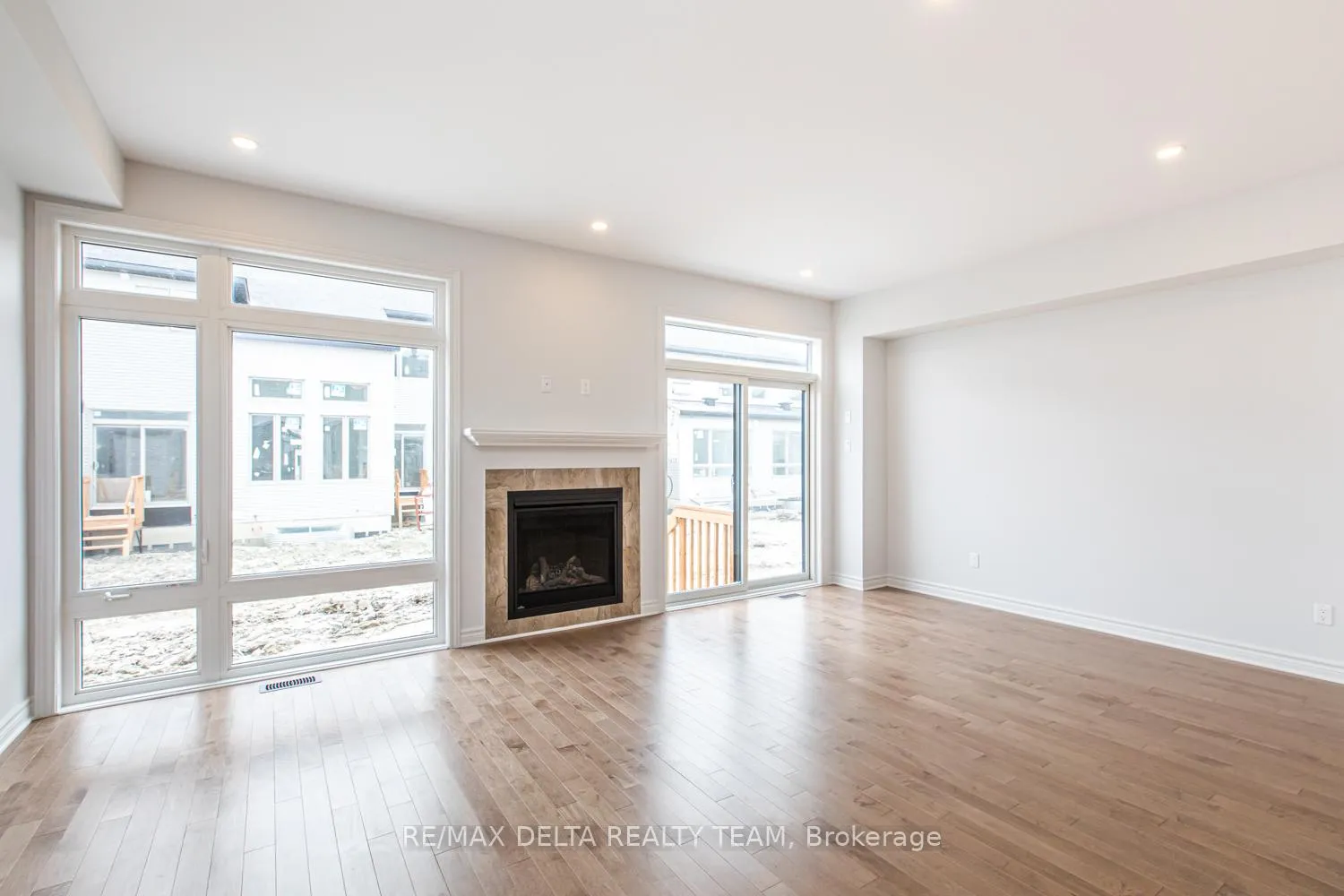 Photo 7 of 667 Cordelette Circle, Ottawa, Mer Bleue/Bradley Estates/Anderson Park — HOMEH