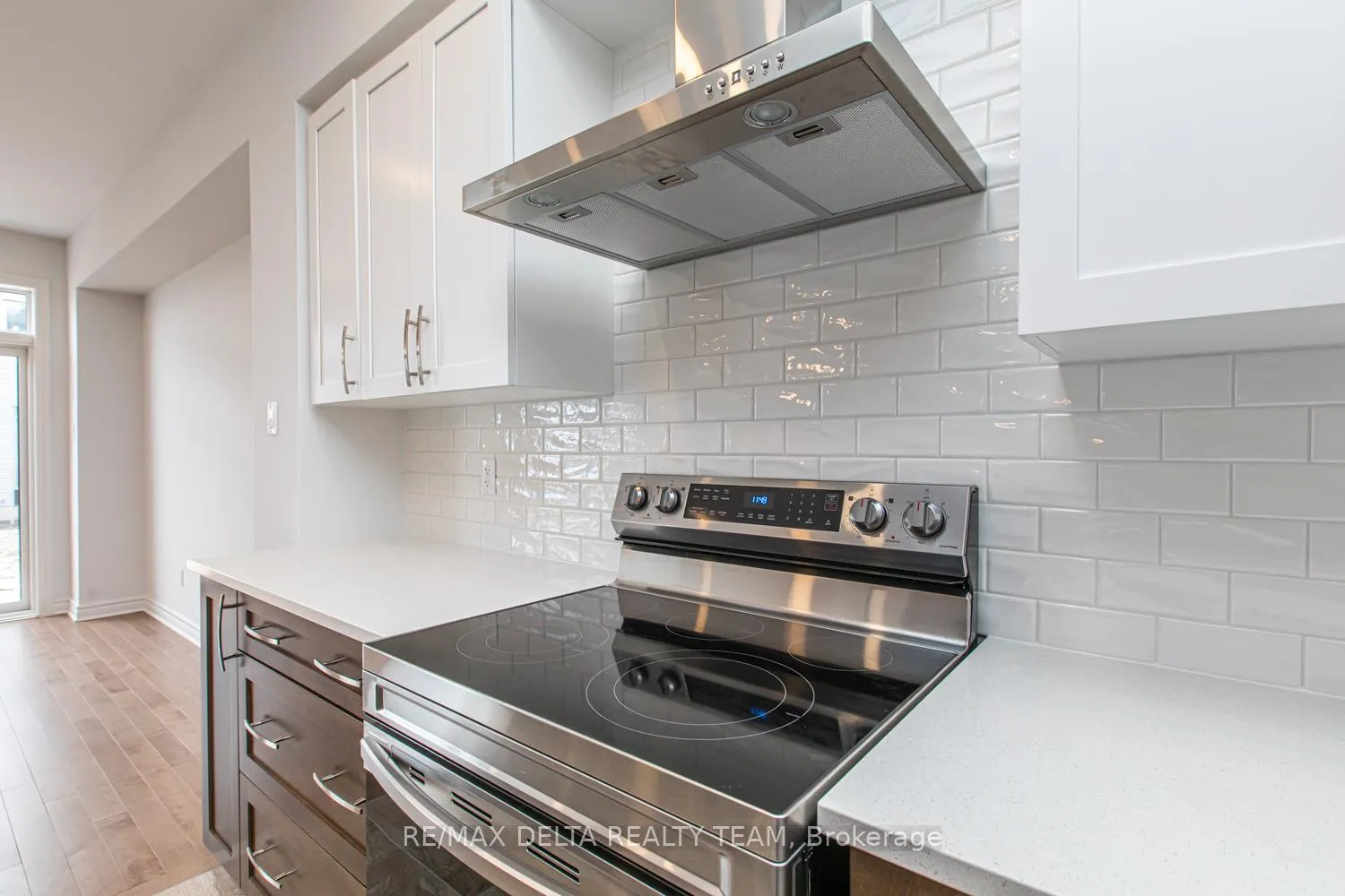 Photo 10 of 667 Cordelette Circle, Ottawa, Mer Bleue/Bradley Estates/Anderson Park — HOMEH