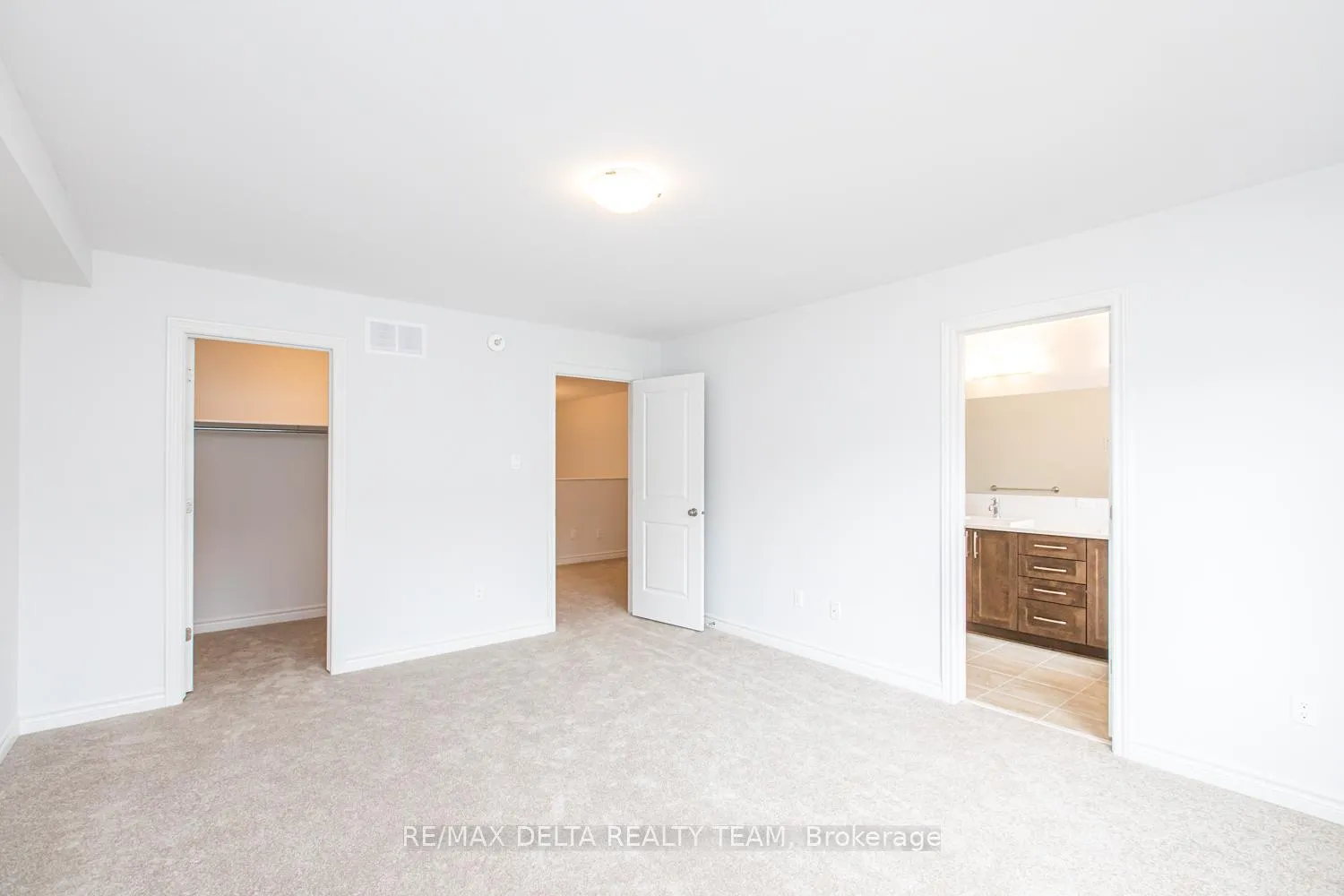 Photo 13 of 667 Cordelette Circle, Ottawa, Mer Bleue/Bradley Estates/Anderson Park — HOMEH