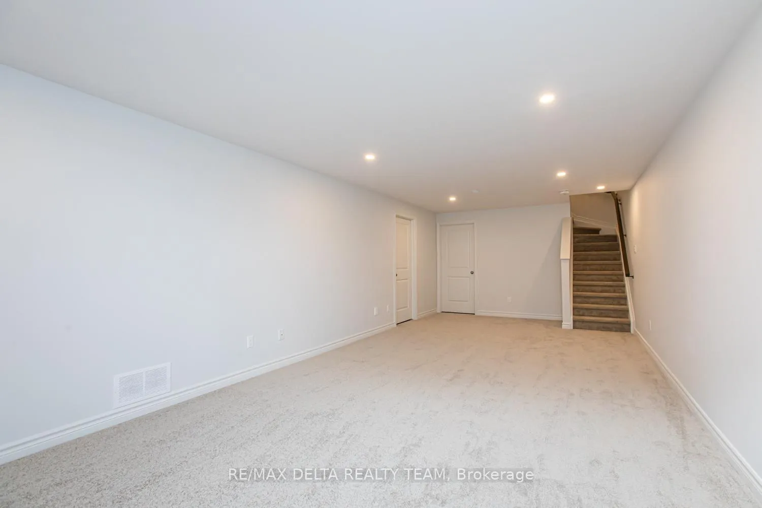 Photo 22 of 667 Cordelette Circle, Ottawa, Mer Bleue/Bradley Estates/Anderson Park — HOMEH