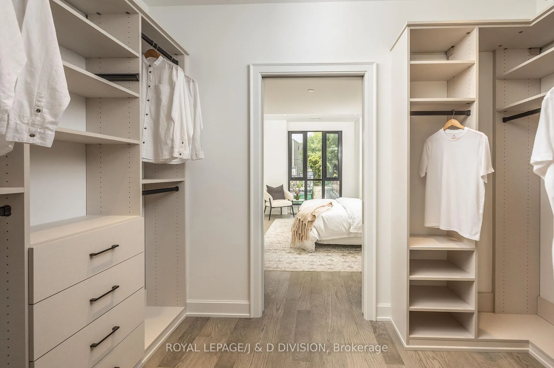 Photo 14 of Unit TH2, 1 Strathgowan Avenue, Toronto, Lawrence Park South — HOMEH
