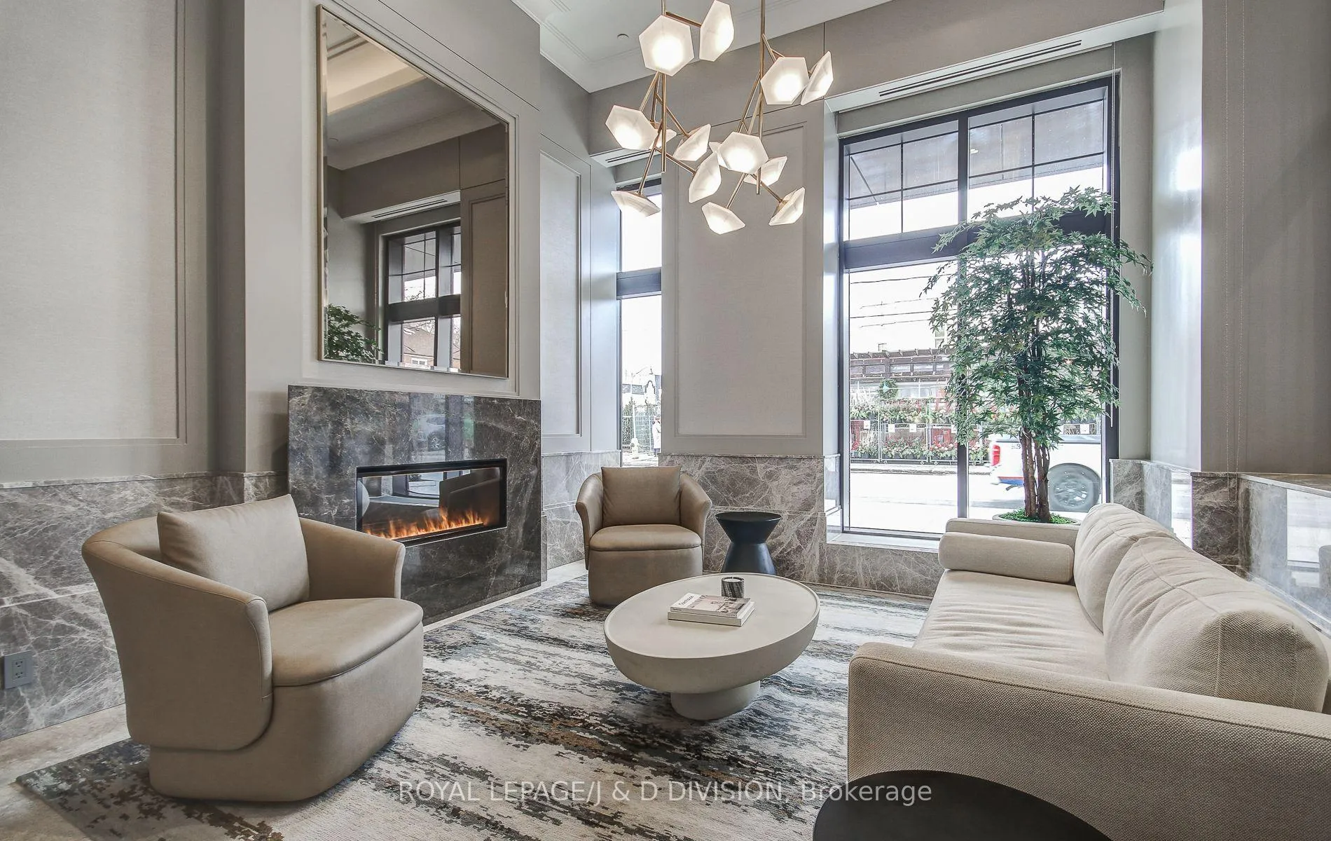 Photo 22 of Unit TH2, 1 Strathgowan Avenue, Toronto, Lawrence Park South — HOMEH