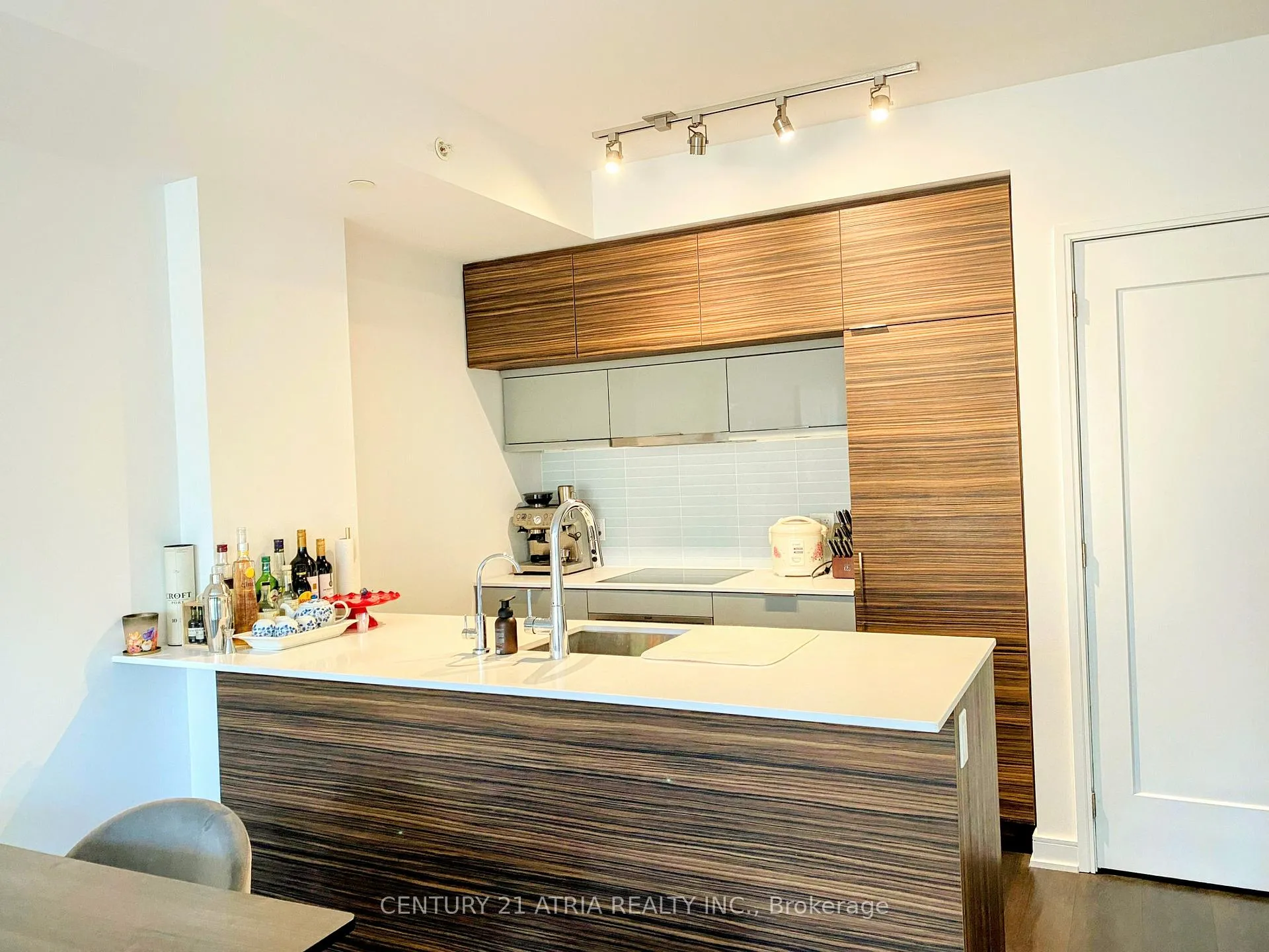 Photo 2 of Unit 1712, 88 Scott Street, Toronto, Church-Yonge Corridor — HOMEH