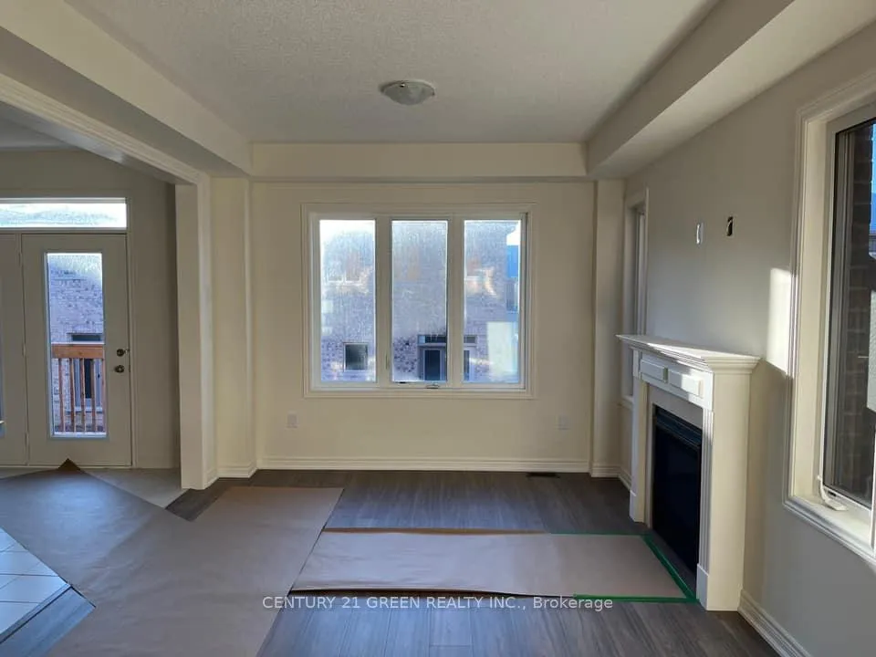 Photo 2 of Unit (Upper), 300 Skinner Road, Hamilton, Waterdown — HOMEH