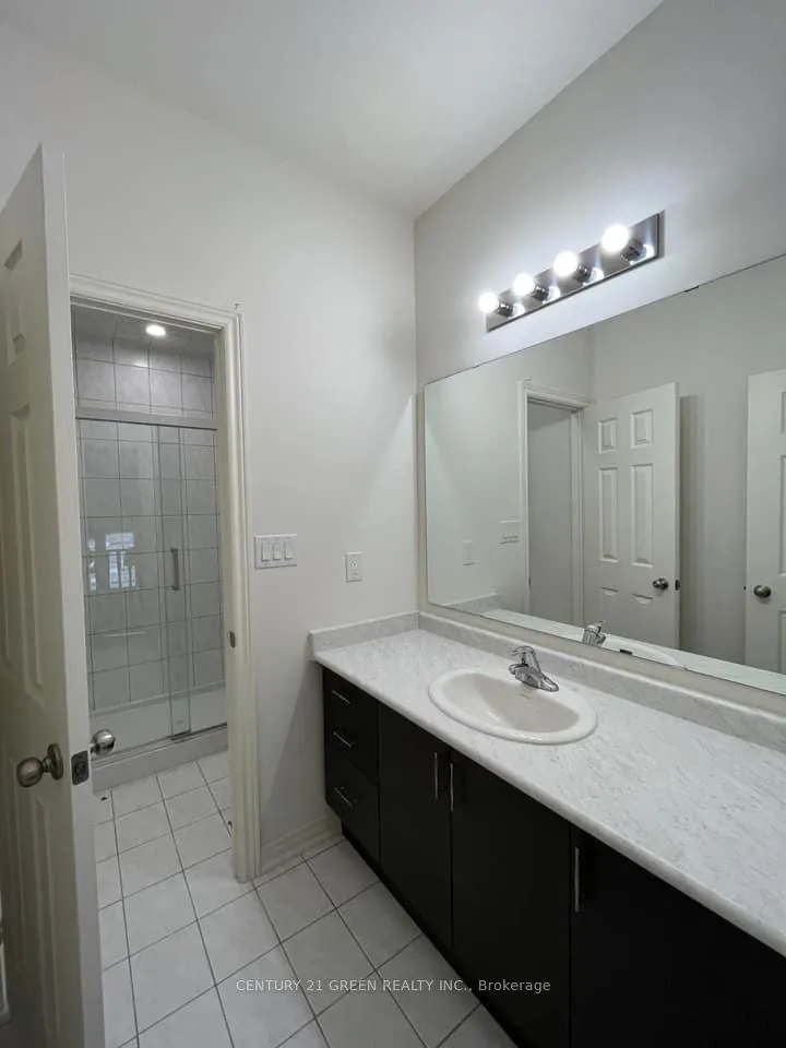 Photo 15 of Unit (Upper), 300 Skinner Road, Hamilton, Waterdown — HOMEH