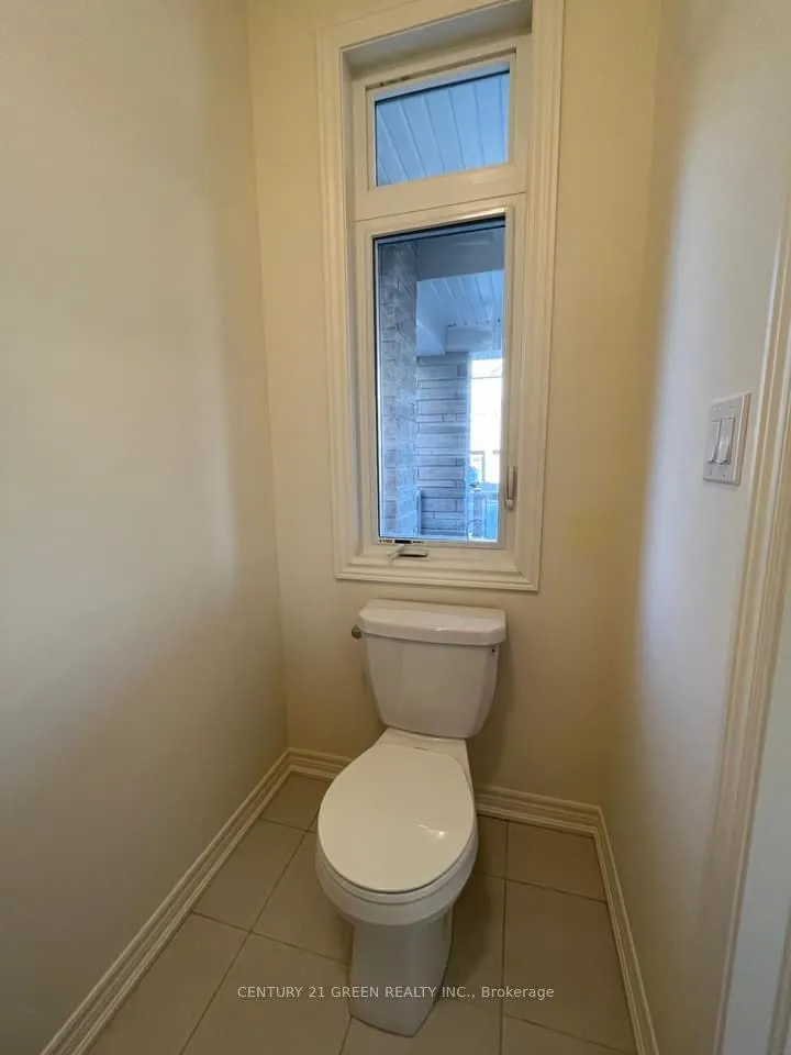 Photo 21 of Unit (Upper), 300 Skinner Road, Hamilton, Waterdown — HOMEH