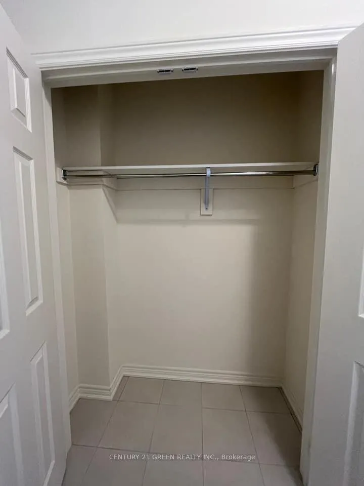 Photo 25 of Unit (Upper), 300 Skinner Road, Hamilton, Waterdown — HOMEH