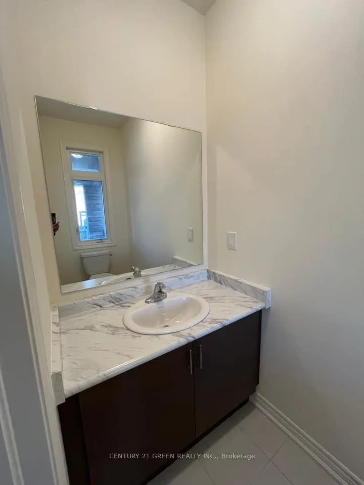Photo 26 of Unit (Upper), 300 Skinner Road, Hamilton, Waterdown — HOMEH