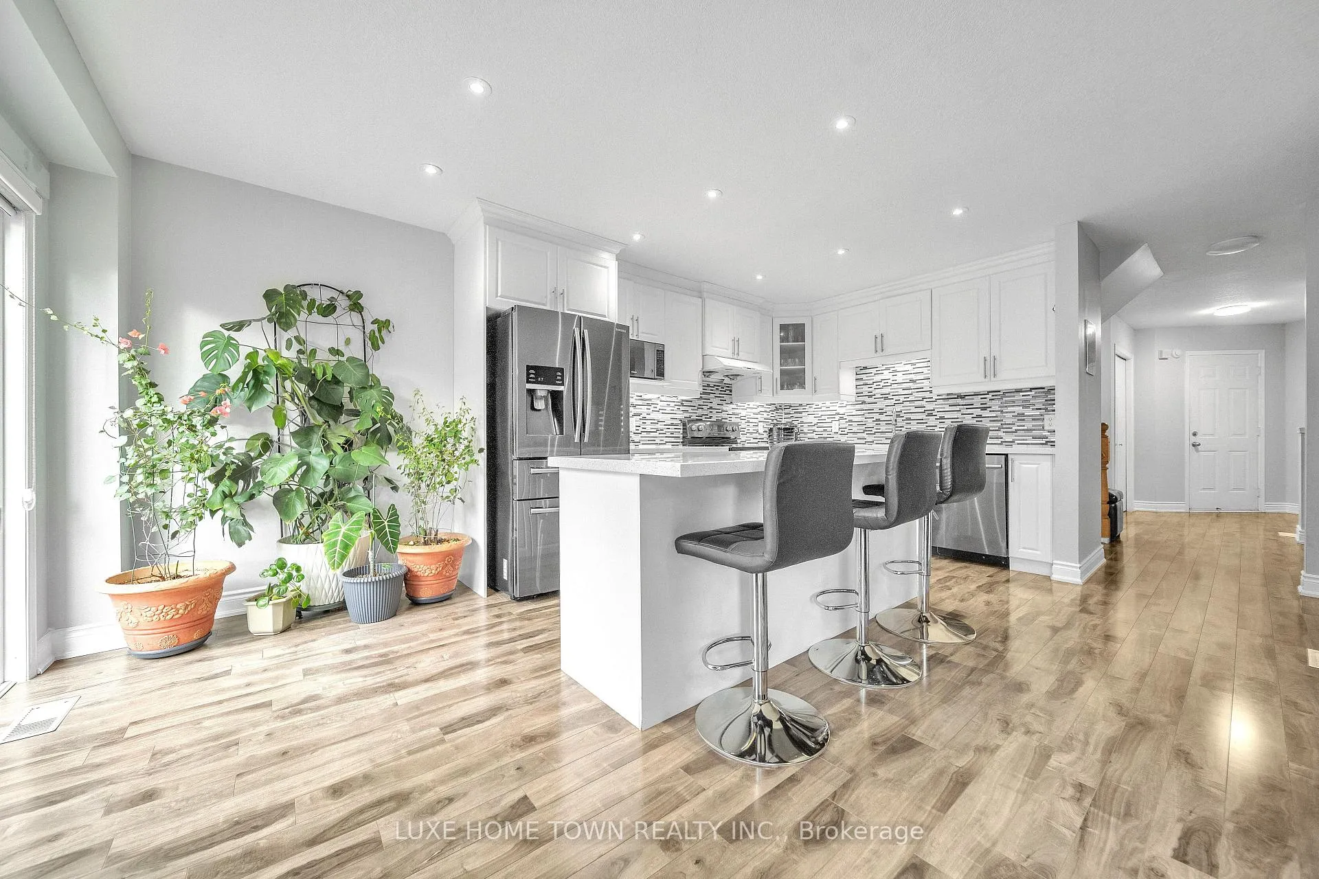 Photo 14 of 130 Adler Drive, Cambridge — HOMEH