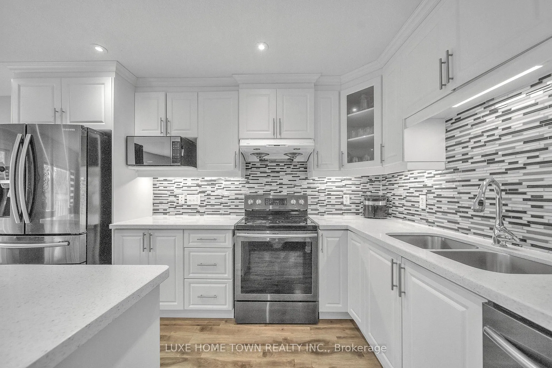 Photo 18 of 130 Adler Drive, Cambridge — HOMEH