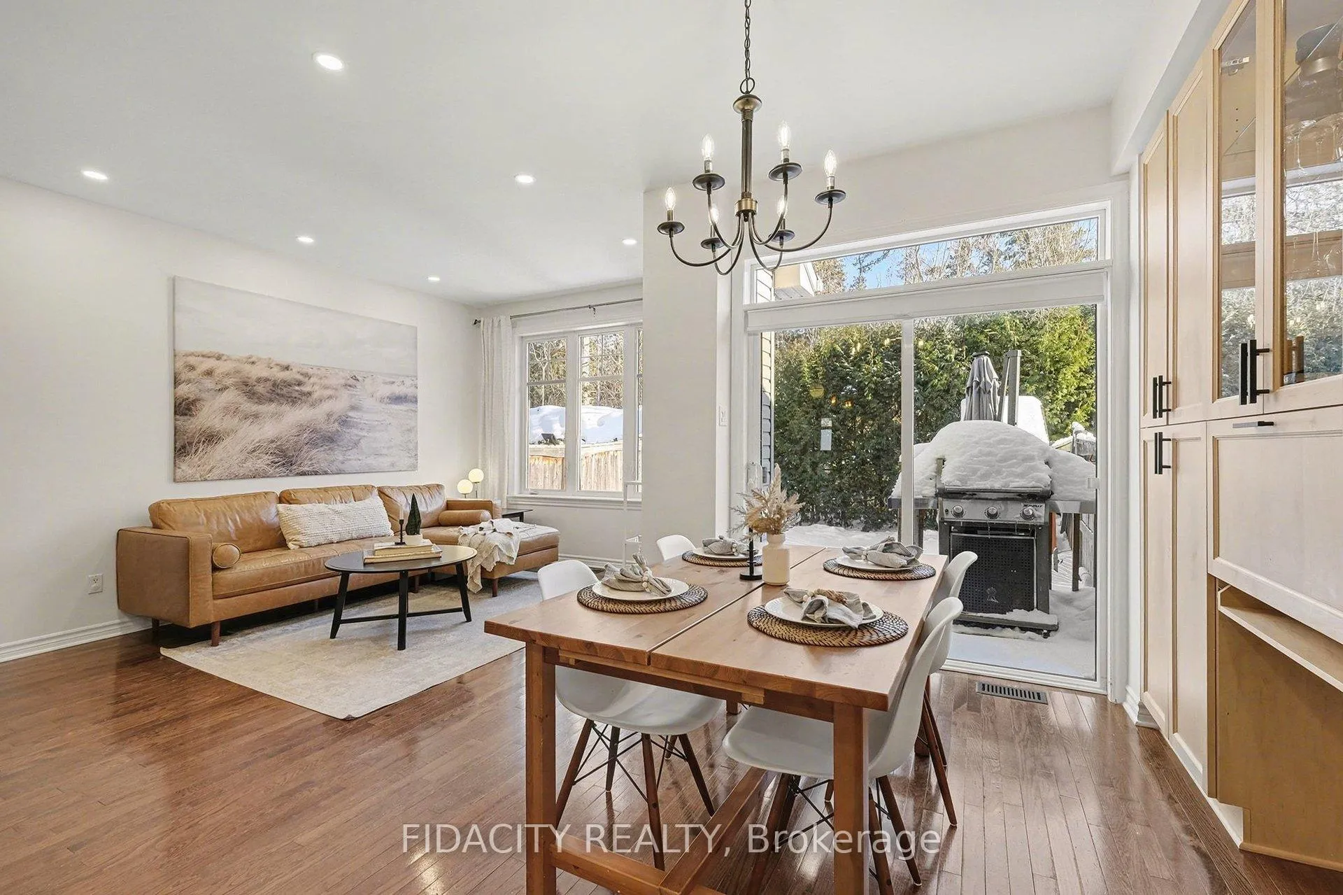 Photo 9 of 291 Horseshoe Crescent, Ottawa, Stittsville (North) — HOMEH