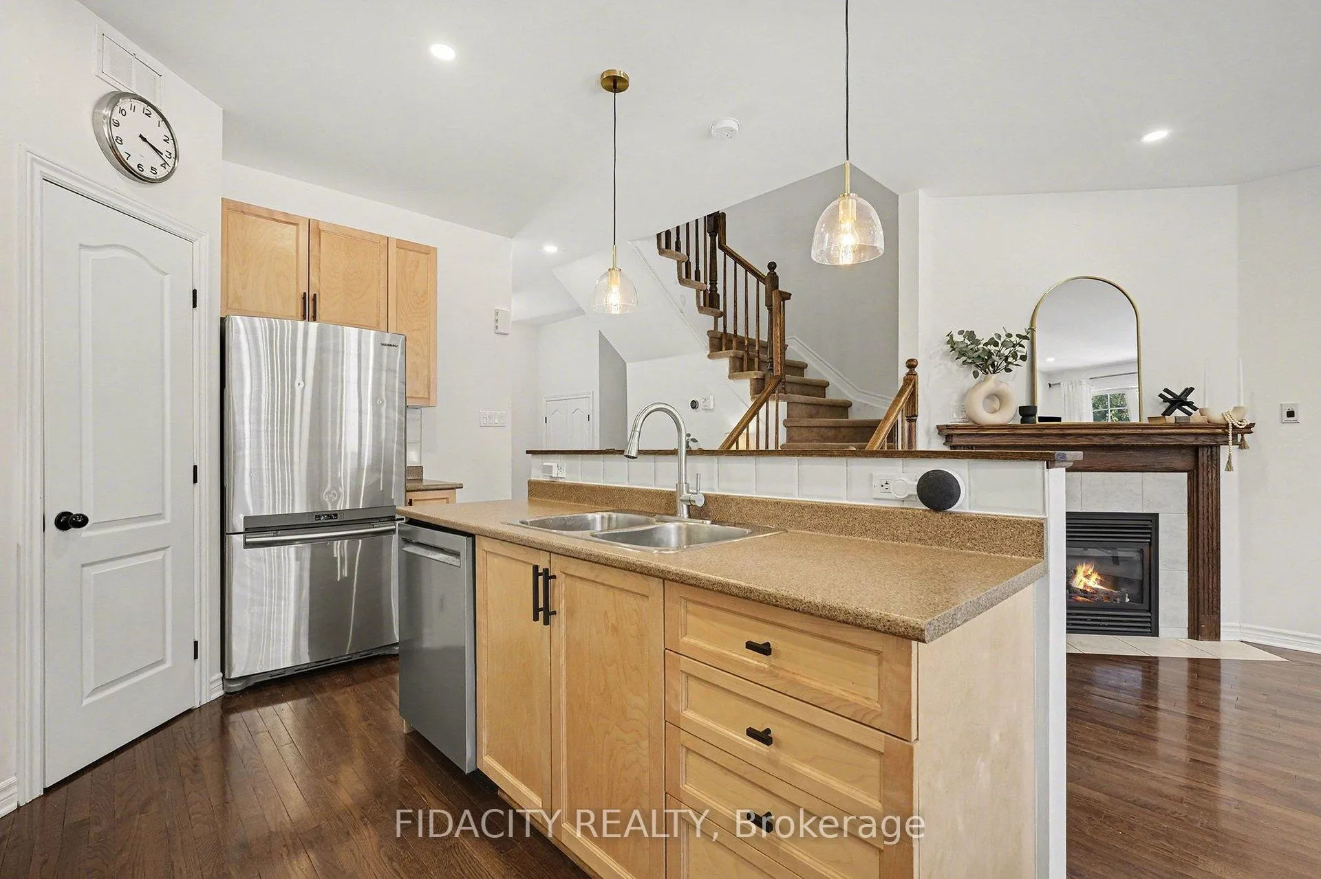 Photo 11 of 291 Horseshoe Crescent, Ottawa, Stittsville (North) — HOMEH