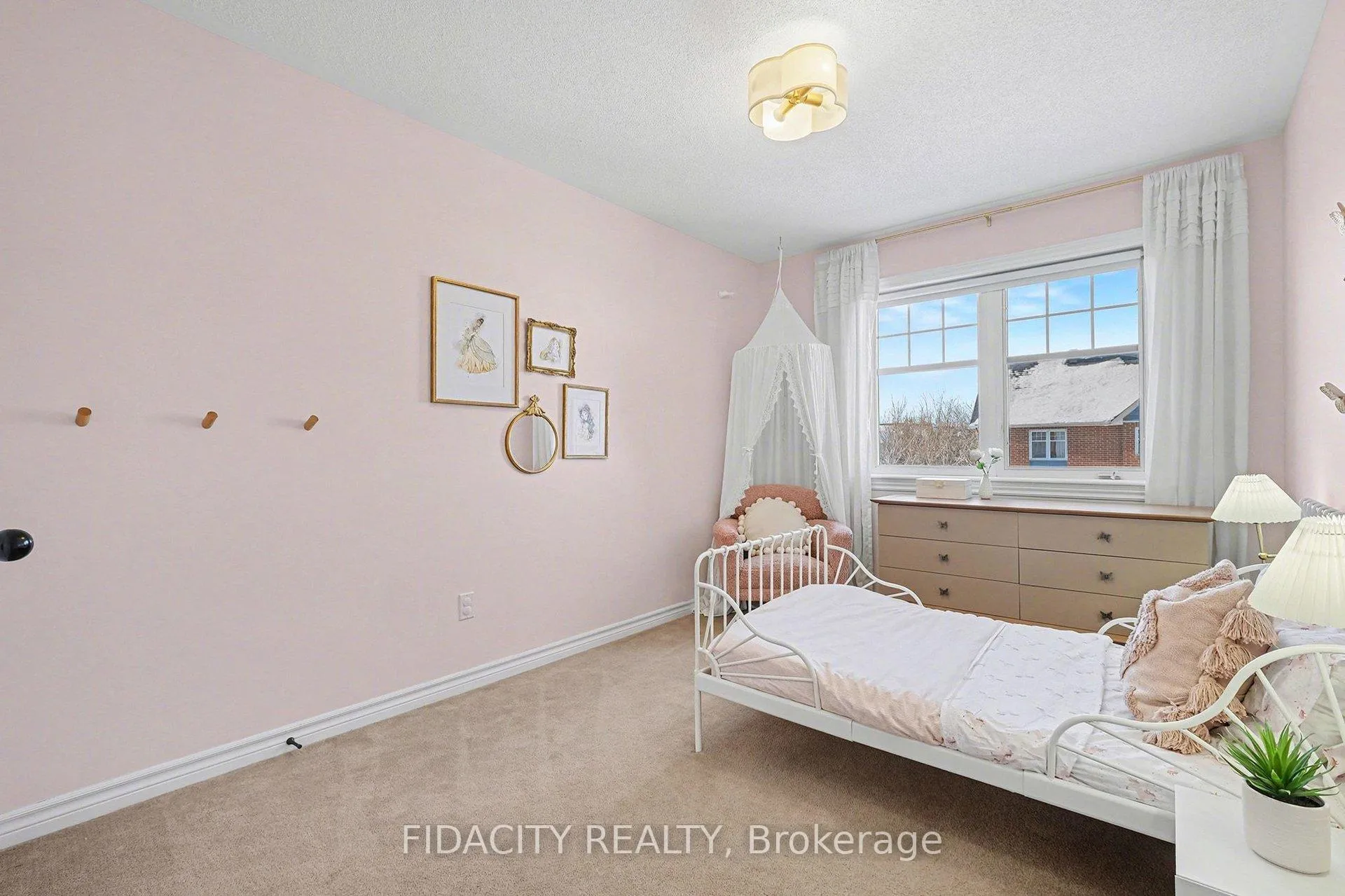 Photo 20 of 291 Horseshoe Crescent, Ottawa, Stittsville (North) — HOMEH