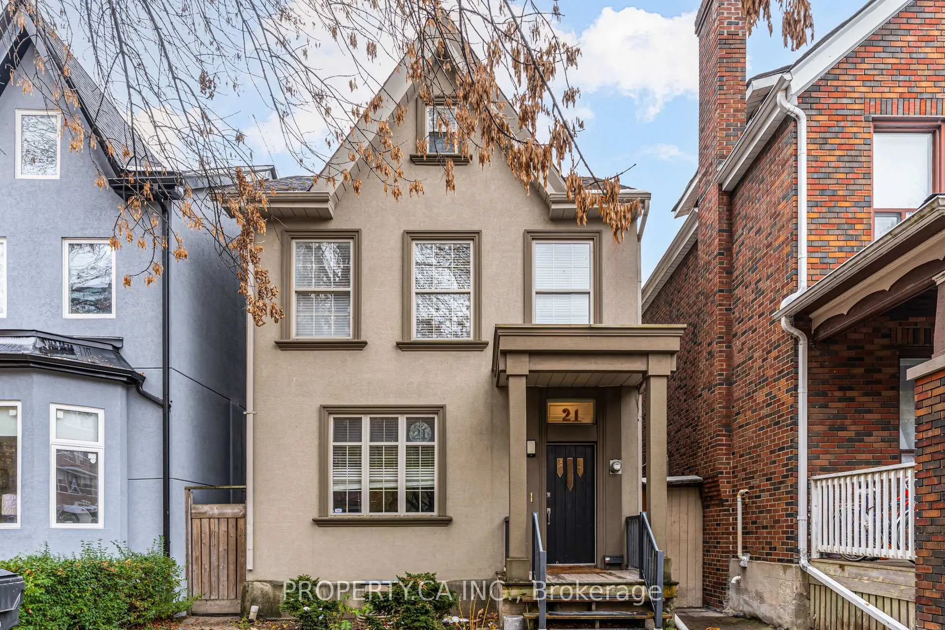 Front of Unit Upper, 21 D'arcy Street