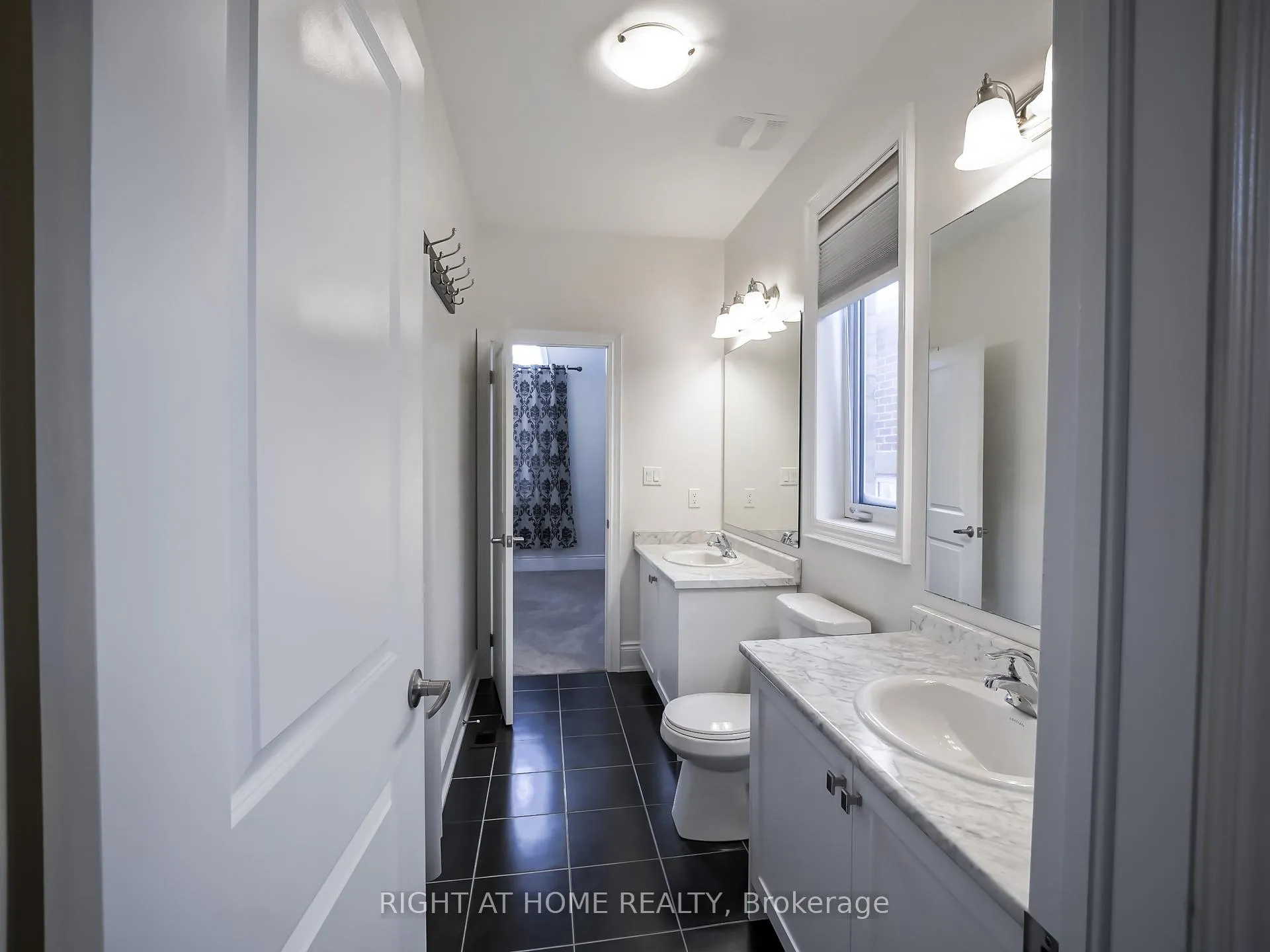 Photo 14 of Unit upper, 30 Alistair Crescent, Vaughan, Kleinburg — HOMEH