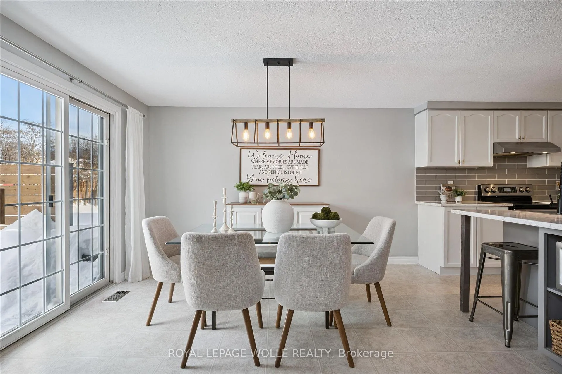 Photo 15 of 731 Breakwater Crescent, Waterloo — HOMEH