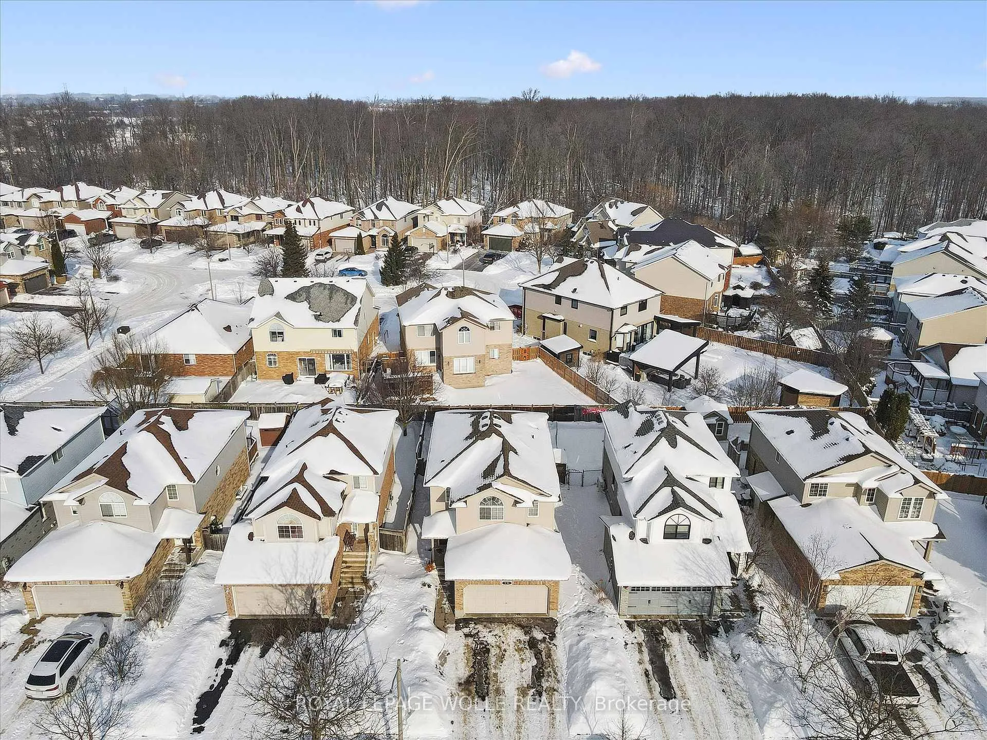 Photo 42 of 731 Breakwater Crescent, Waterloo — HOMEH