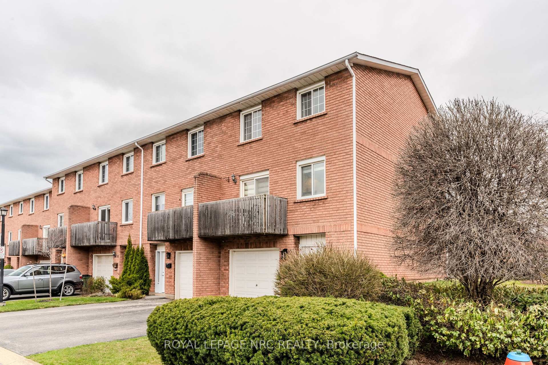 Front of Unit 18, 29 Heritage Drive