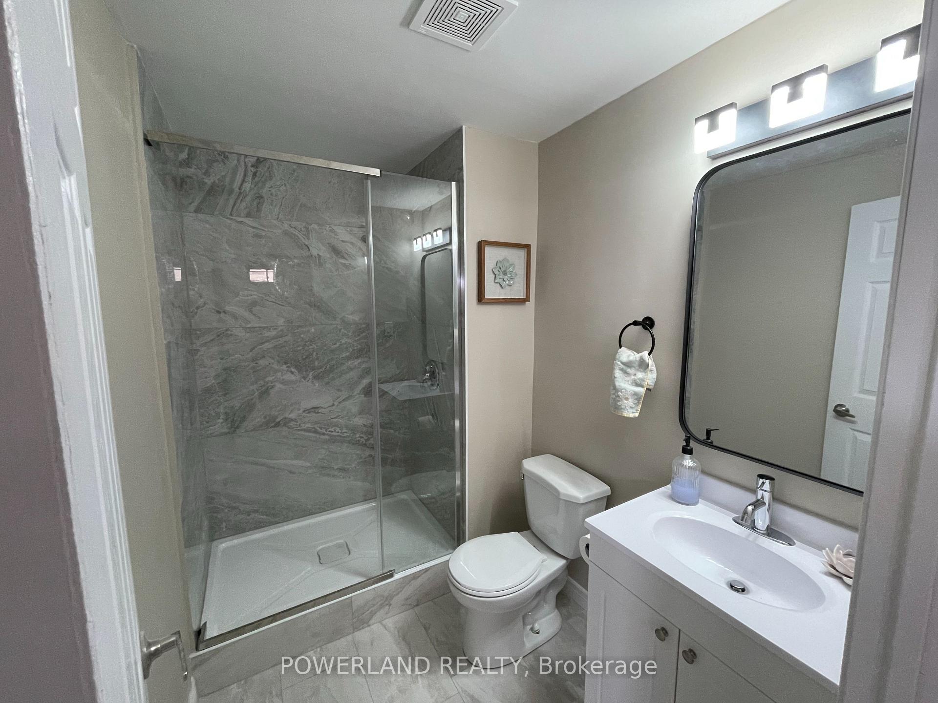 Photo 16 of 34 Phoenix Boulevard, Barrie, Rural Barrie Southeast — HOMEH
