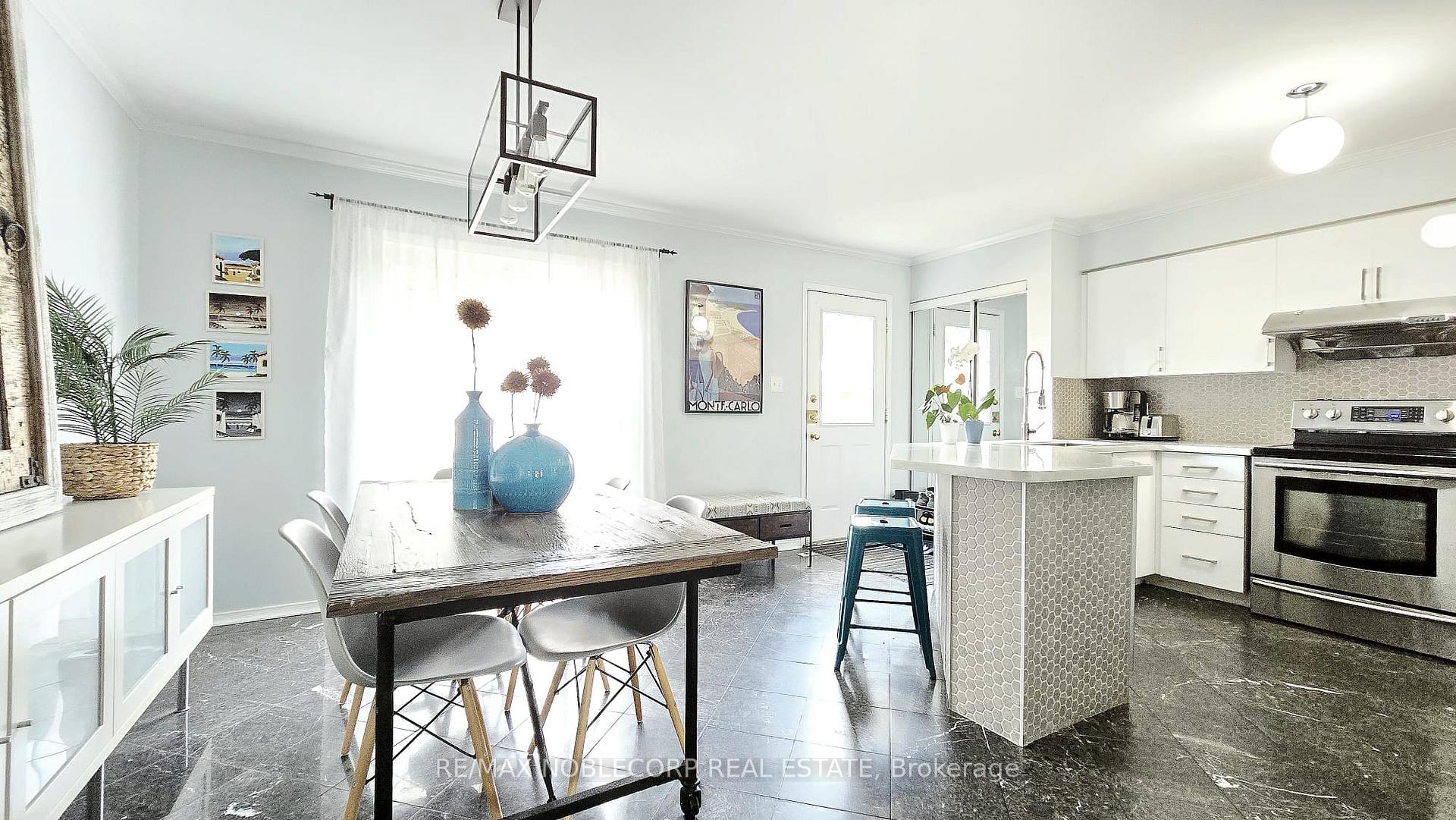 Photo 28 of D-17 Overlea Boulevard, Toronto, Thorncliffe Park — HOMEH