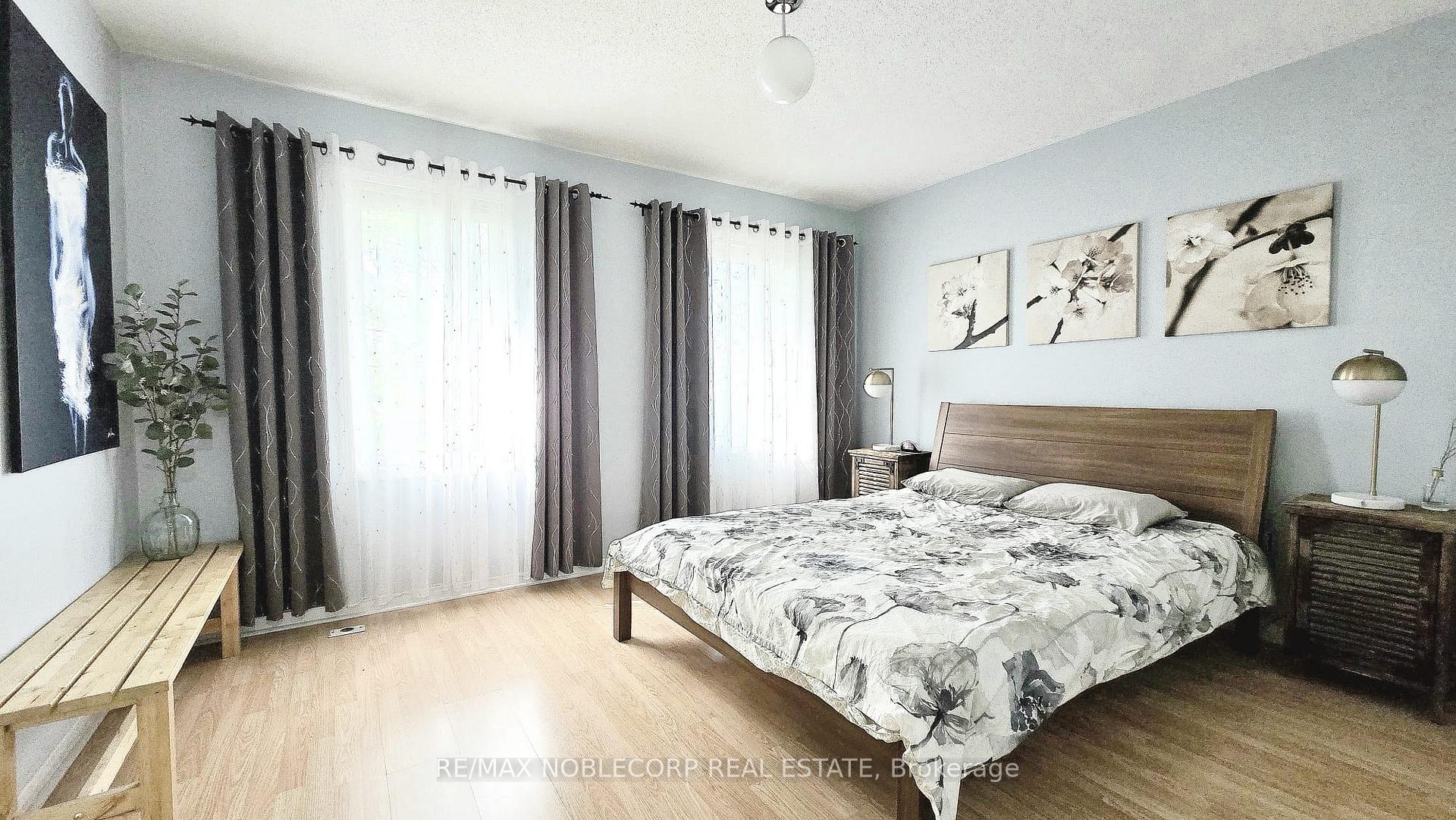 Photo 33 of D-17 Overlea Boulevard, Toronto, Thorncliffe Park — HOMEH