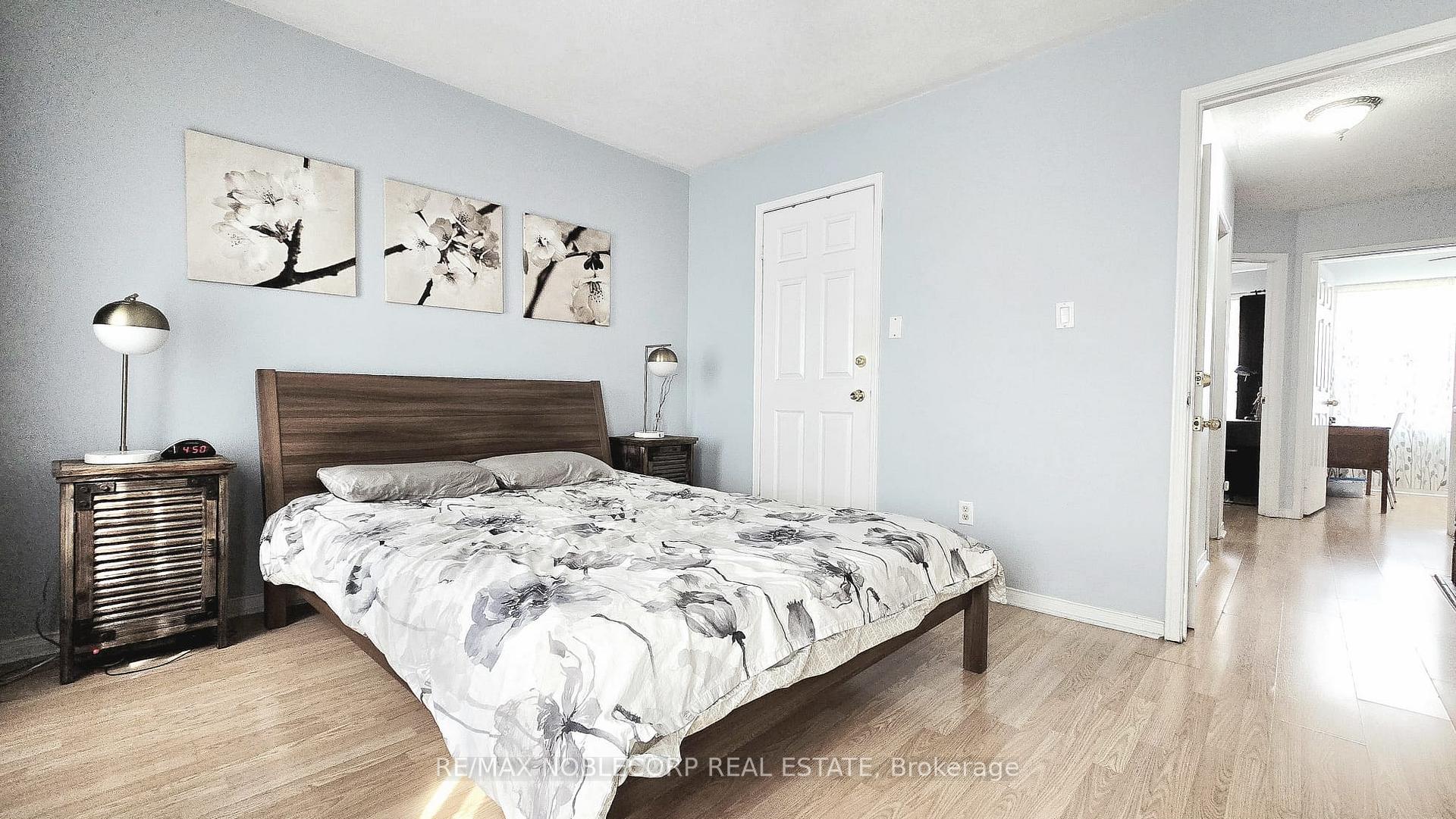 Photo 34 of D-17 Overlea Boulevard, Toronto, Thorncliffe Park — HOMEH