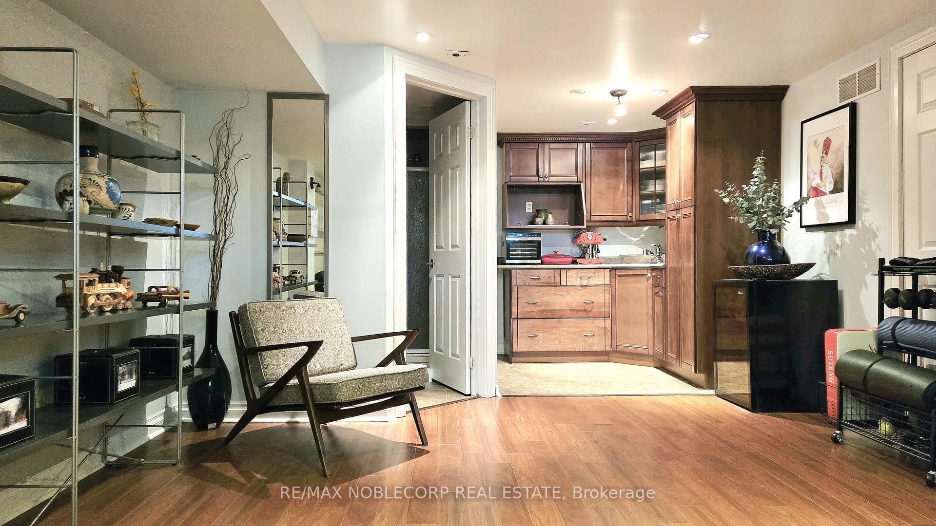 Photo 46 of D-17 Overlea Boulevard, Toronto, Thorncliffe Park — HOMEH