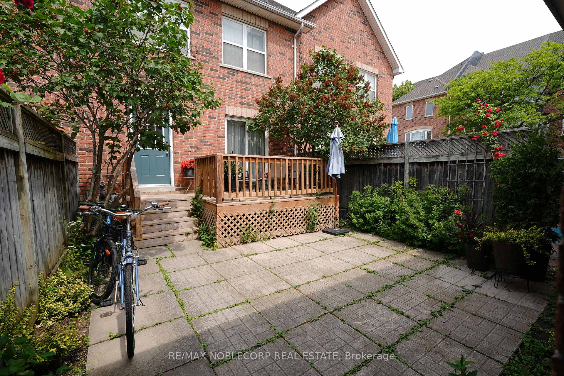 Photo 54 of D-17 Overlea Boulevard, Toronto, Thorncliffe Park — HOMEH