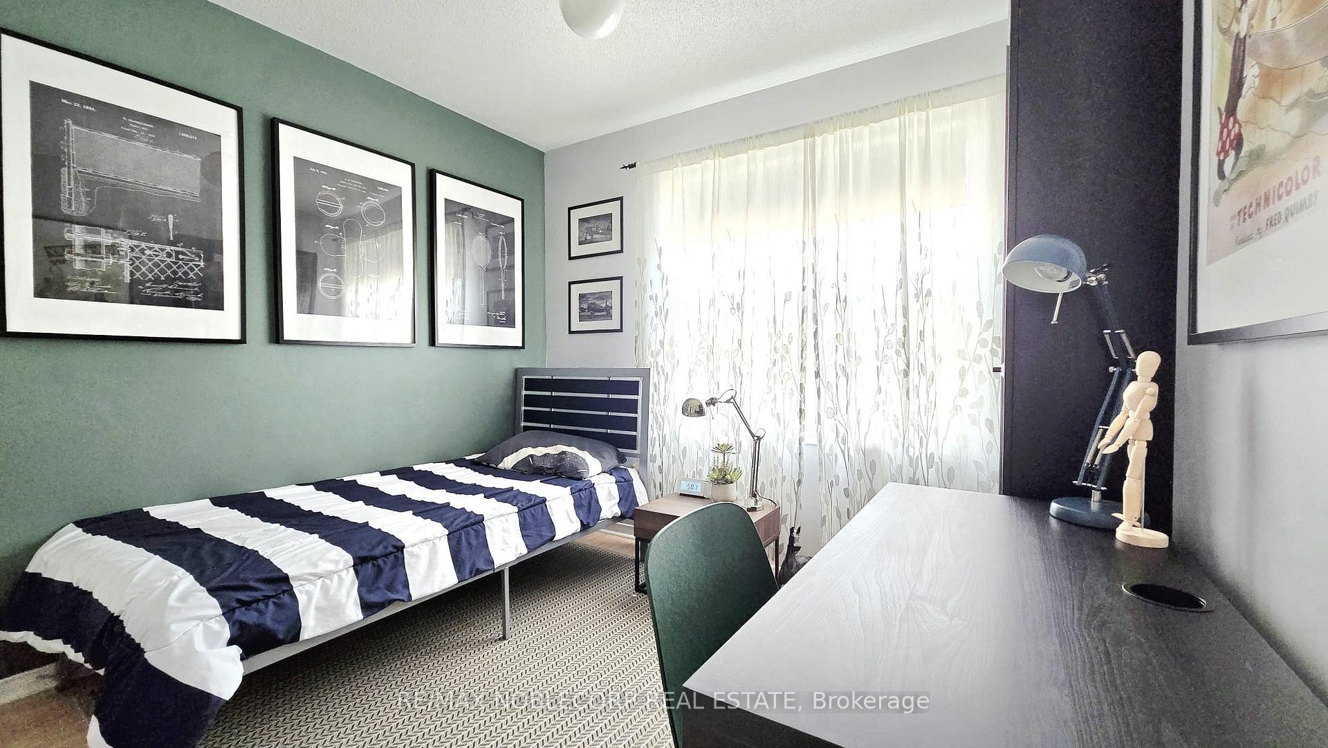 Photo 18 of D-17 Overlea Boulevard, Toronto, Thorncliffe Park — HOMEH