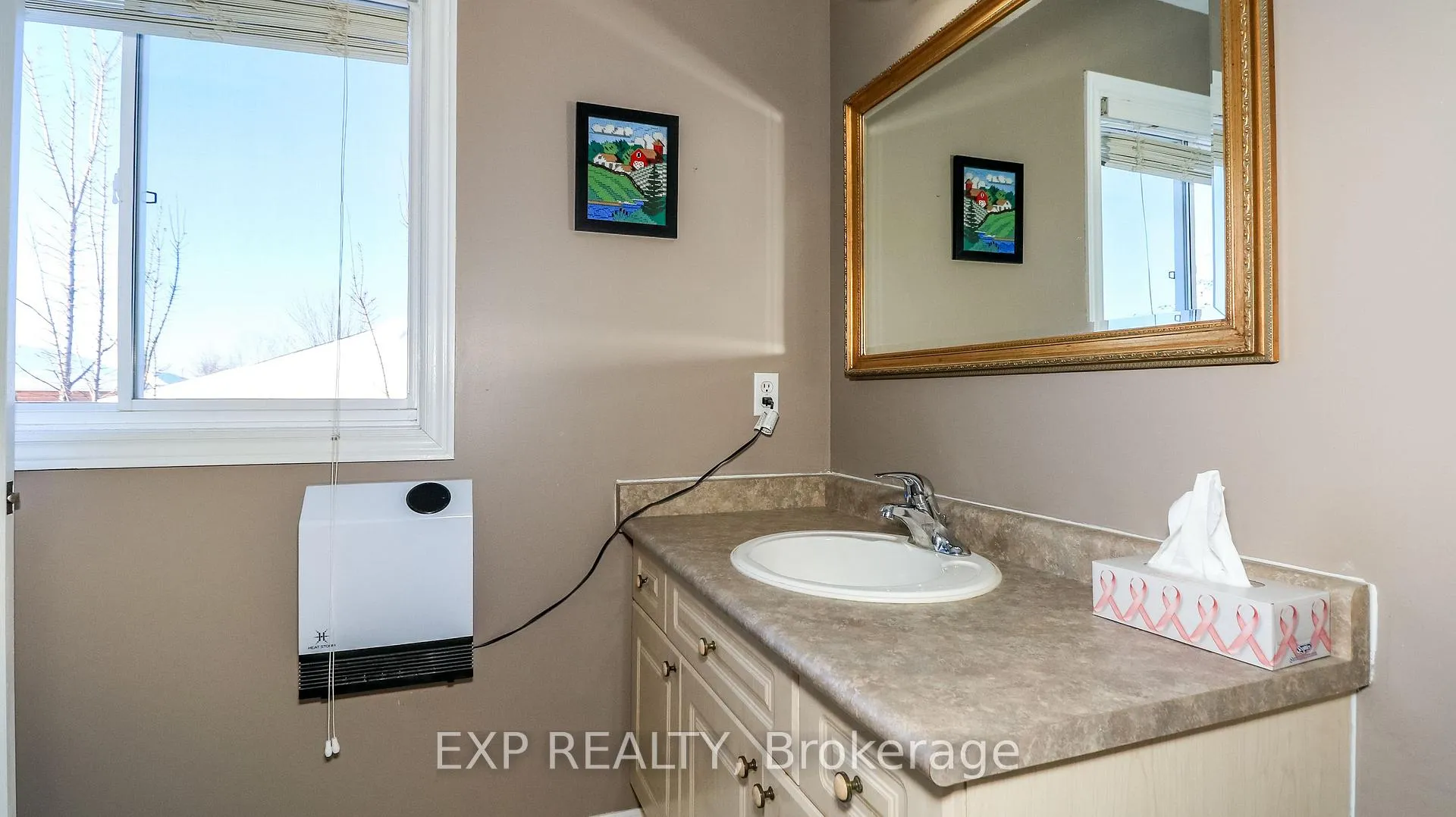 Photo 39 of 40 Benjamin Lane, Barrie, Painswick South — HOMEH