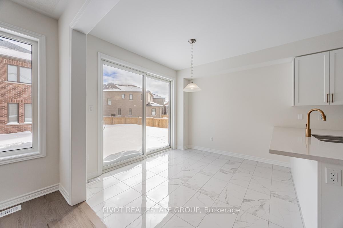 Photo 10 of 15 Calabria Drive, Caledon, Rural Caledon — HOMEH