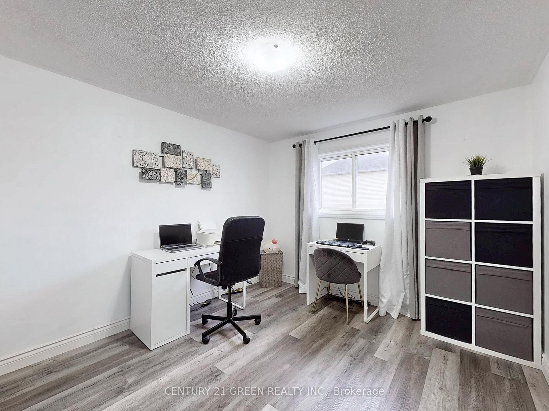 Photo 22 of 118 Homefield Square, Clarington, Courtice — HOMEH