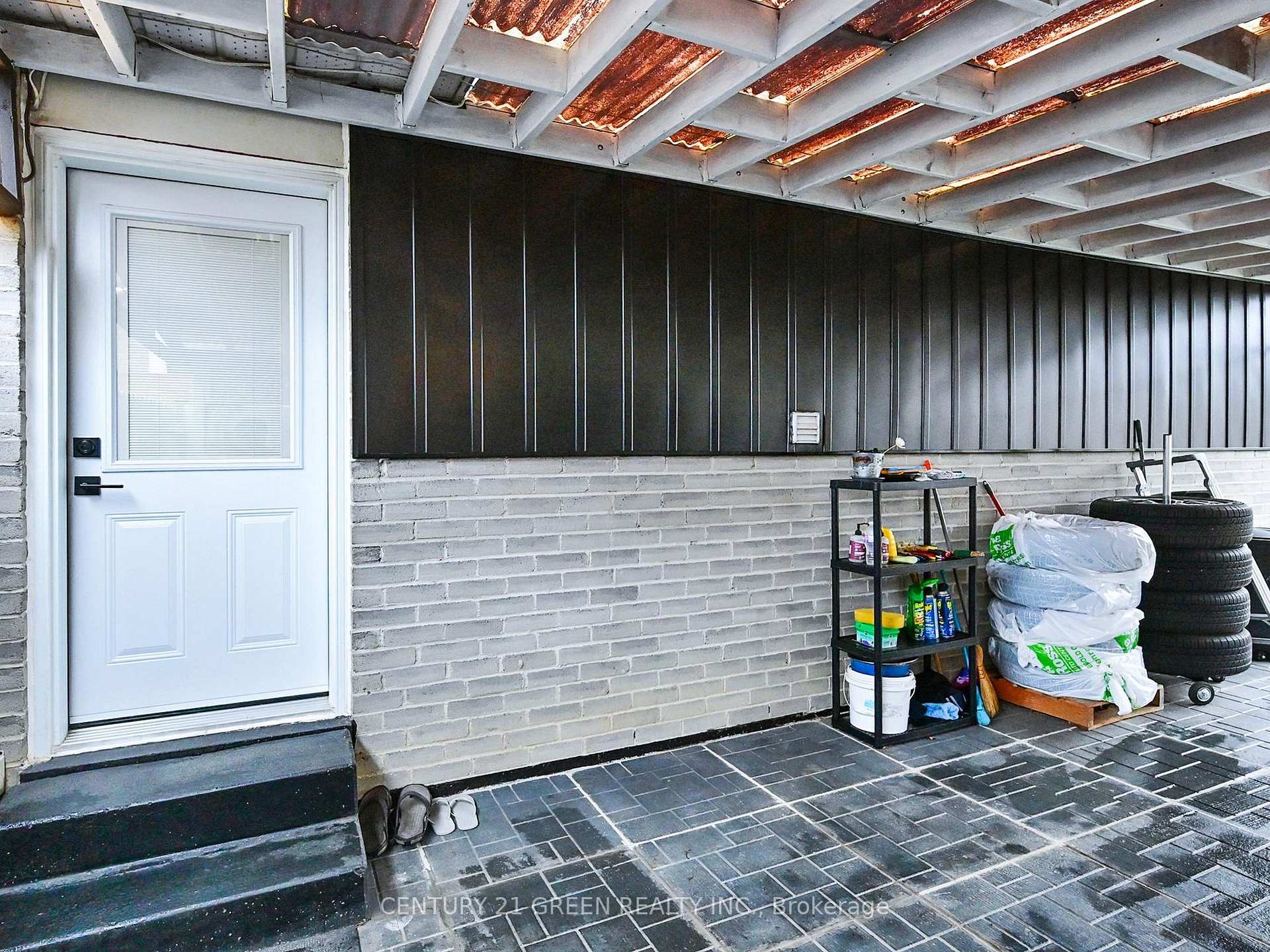 Photo 37 of 118 Homefield Square, Clarington, Courtice — HOMEH