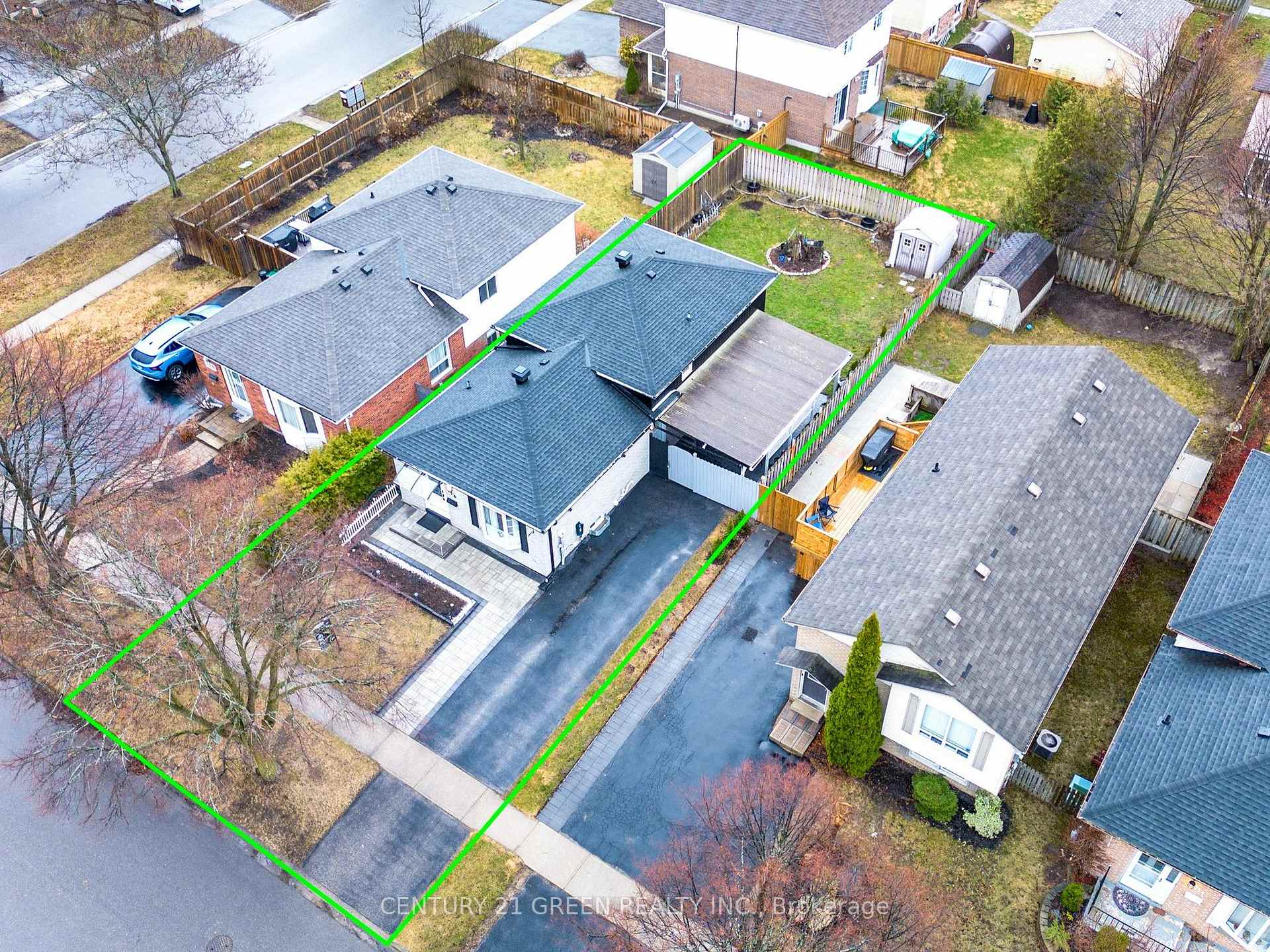 Photo 46 of 118 Homefield Square, Clarington, Courtice — HOMEH