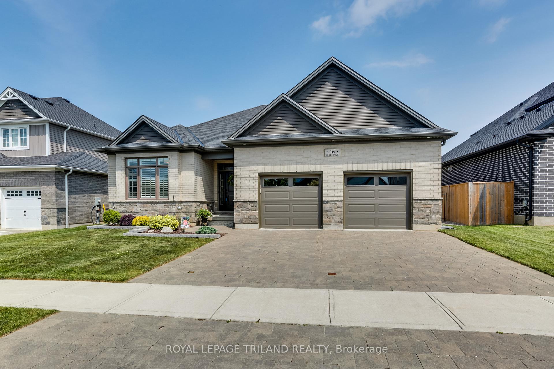 Photo 2 of 16 Violet Court, Middlesex Centre, Ilderton — HOMEH