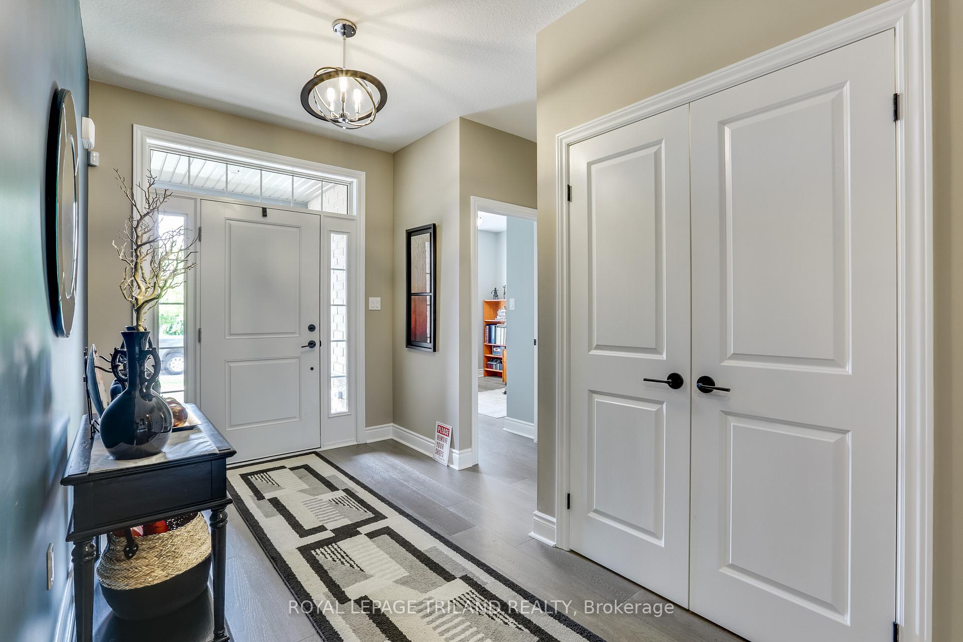 Photo 25 of 16 Violet Court, Middlesex Centre, Ilderton — HOMEH