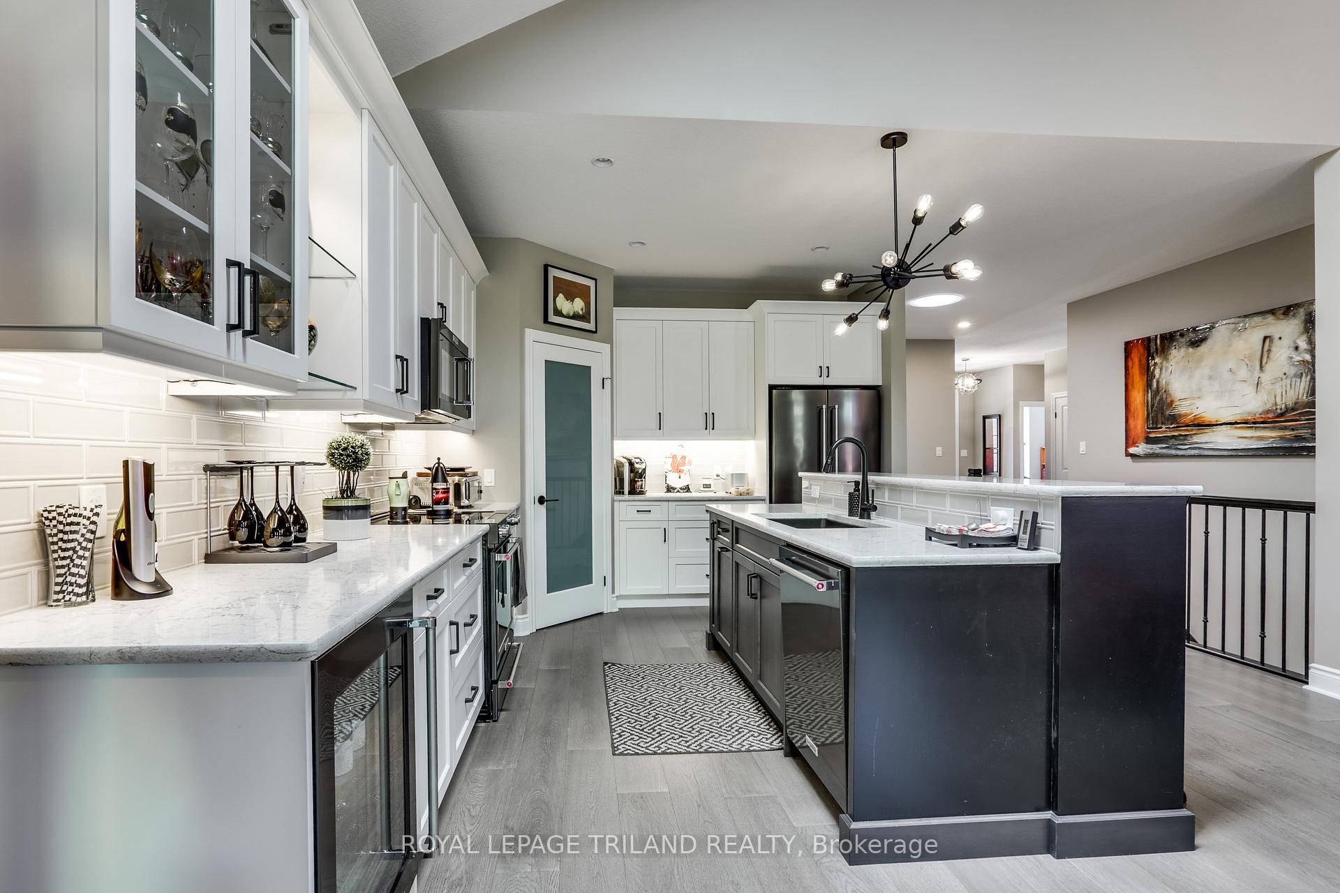 Photo 34 of 16 Violet Court, Middlesex Centre, Ilderton — HOMEH