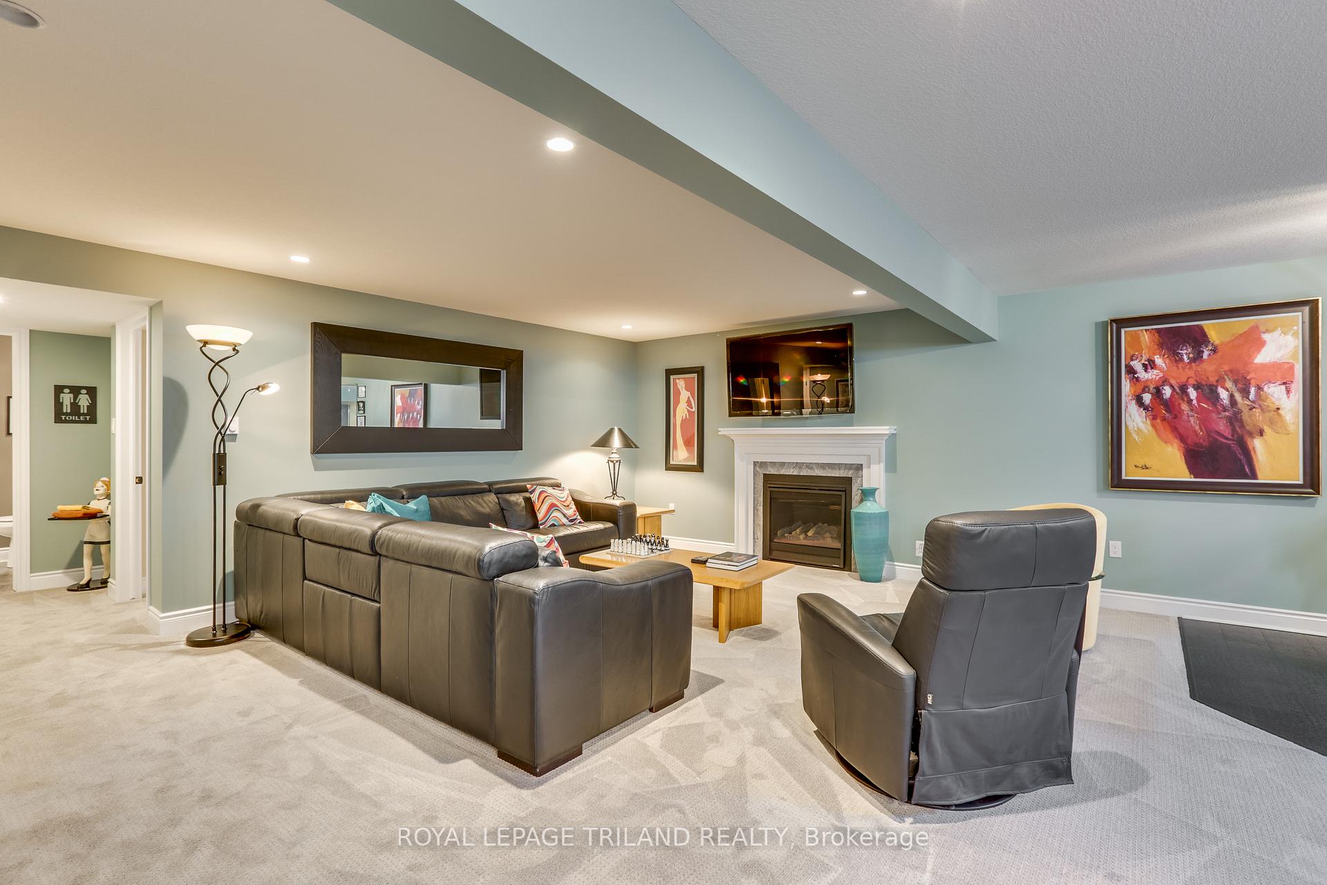 Photo 51 of 16 Violet Court, Middlesex Centre, Ilderton — HOMEH