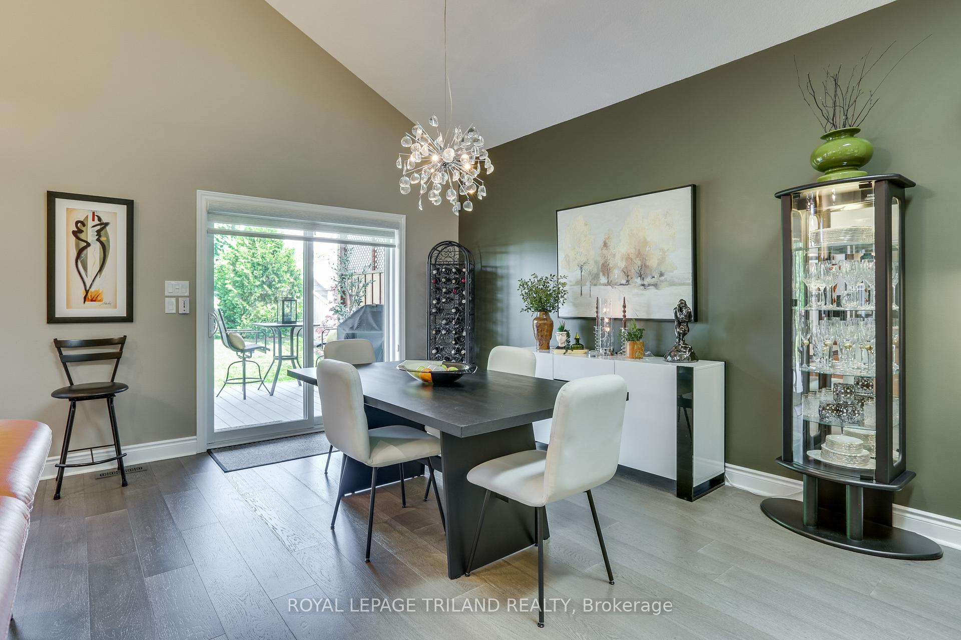 Photo 17 of 16 Violet Court, Middlesex Centre, Ilderton — HOMEH