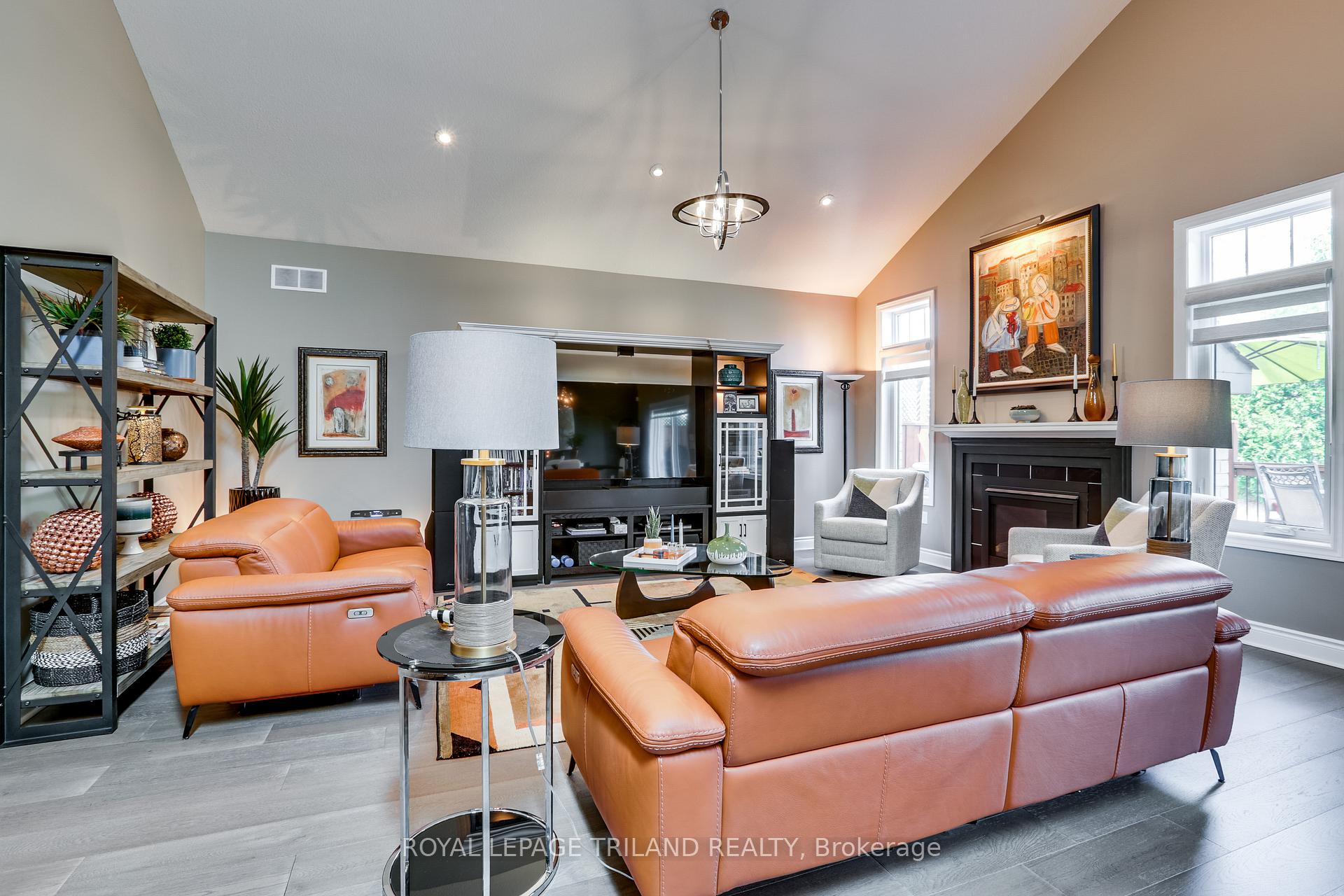 Photo 20 of 16 Violet Court, Middlesex Centre, Ilderton — HOMEH
