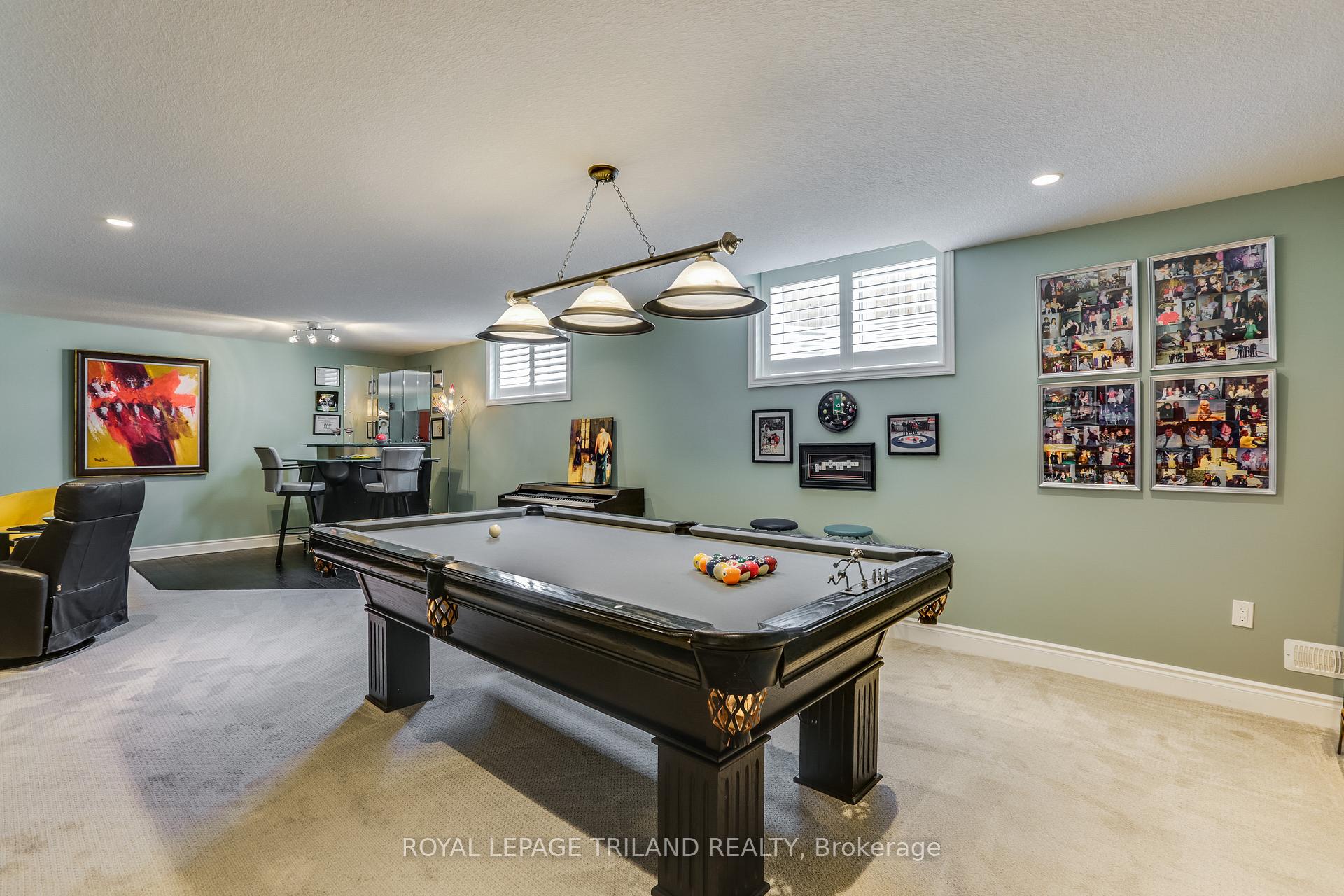 Photo 75 of 16 Violet Court, Middlesex Centre, Ilderton — HOMEH