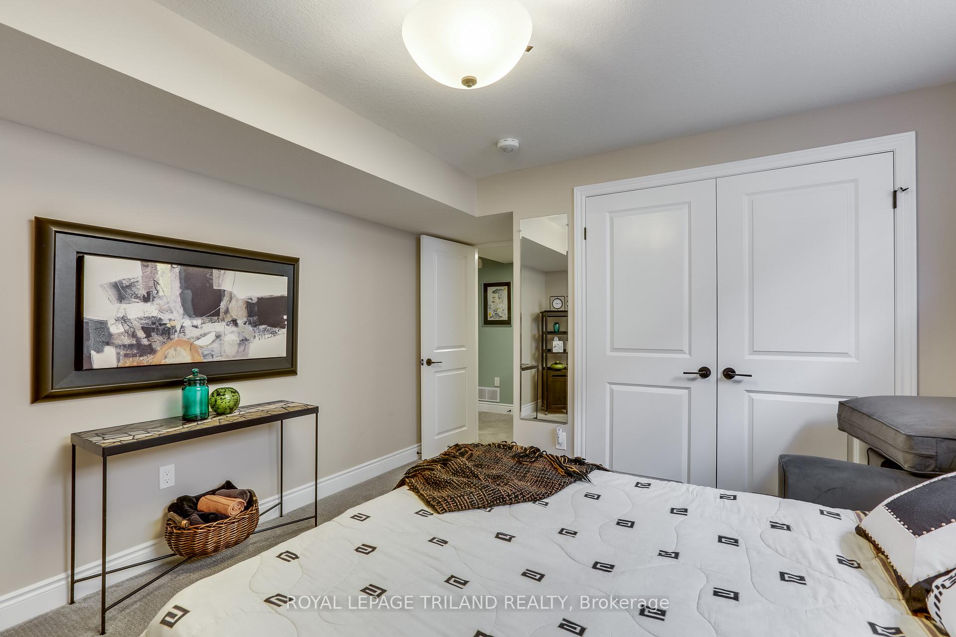 Photo 78 of 16 Violet Court, Middlesex Centre, Ilderton — HOMEH