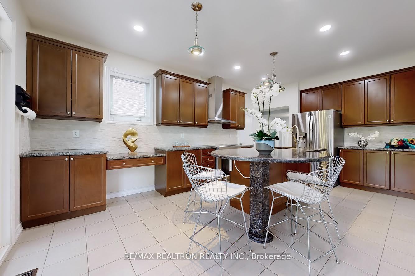 Photo 14 of 571 Maitland Drive, Pickering, Rosebank — HOMEH
