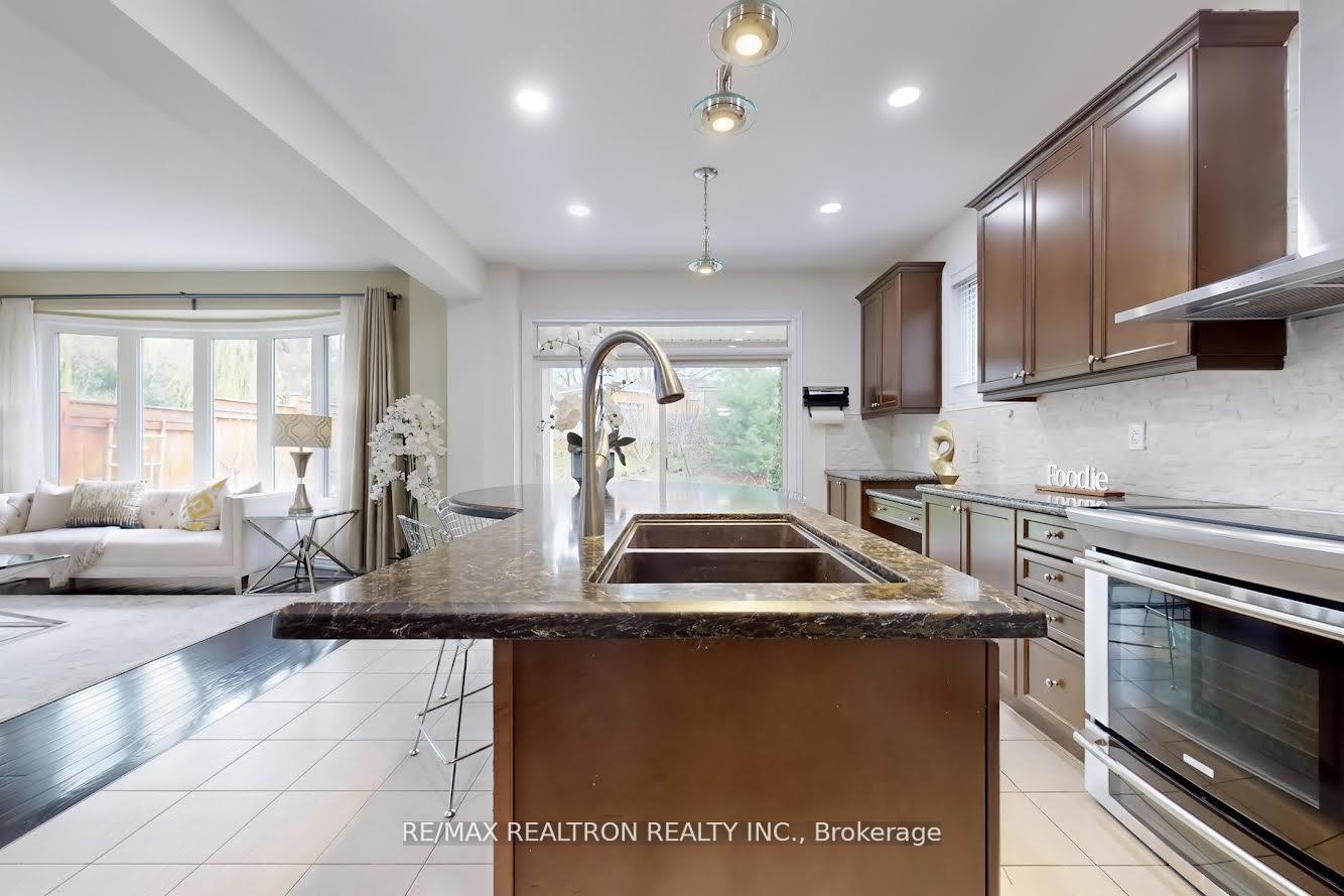 Photo 16 of 571 Maitland Drive, Pickering, Rosebank — HOMEH