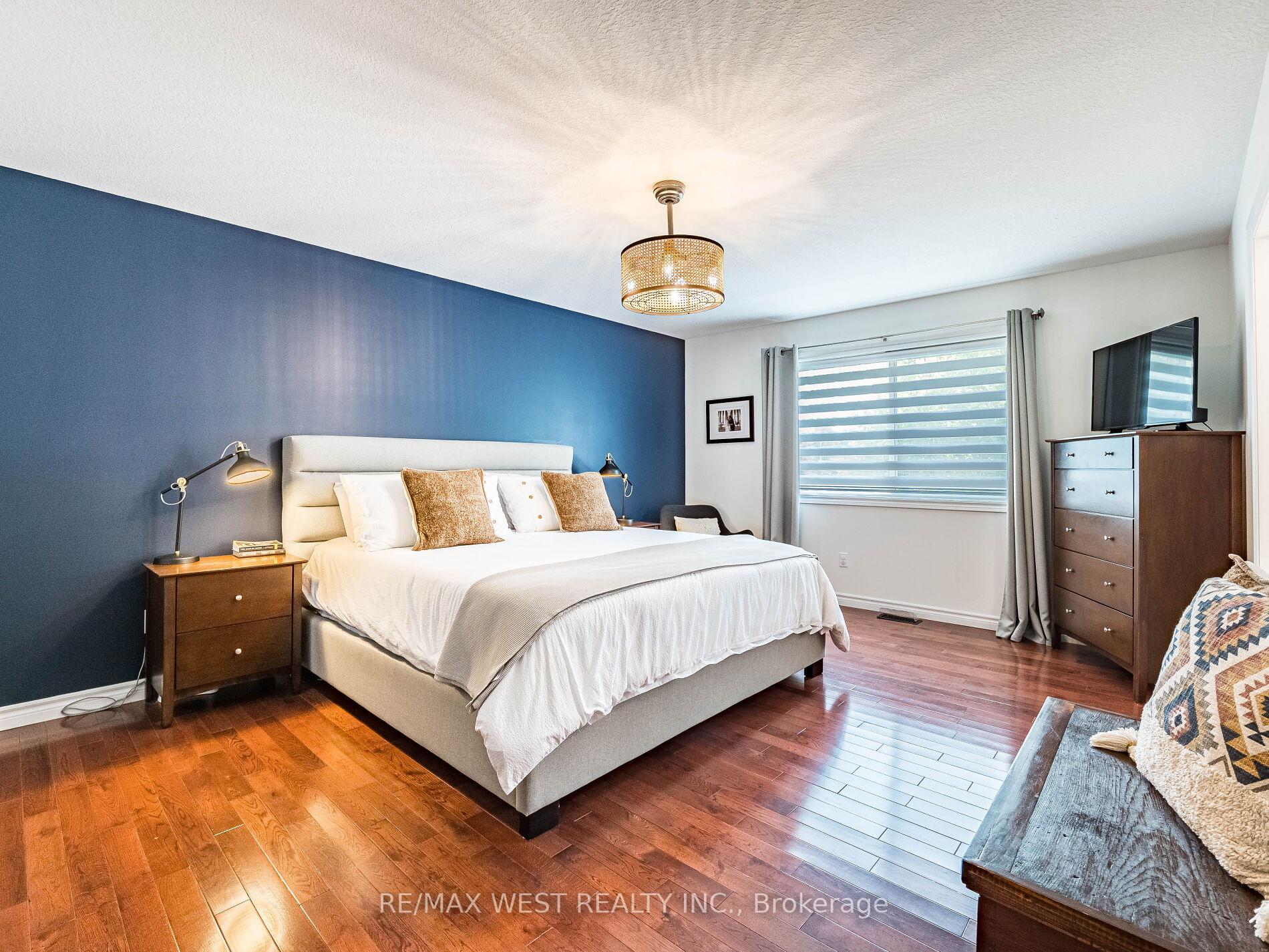 Photo 17 of 19 Bowen Drive, Guelph, Victoria North — HOMEH