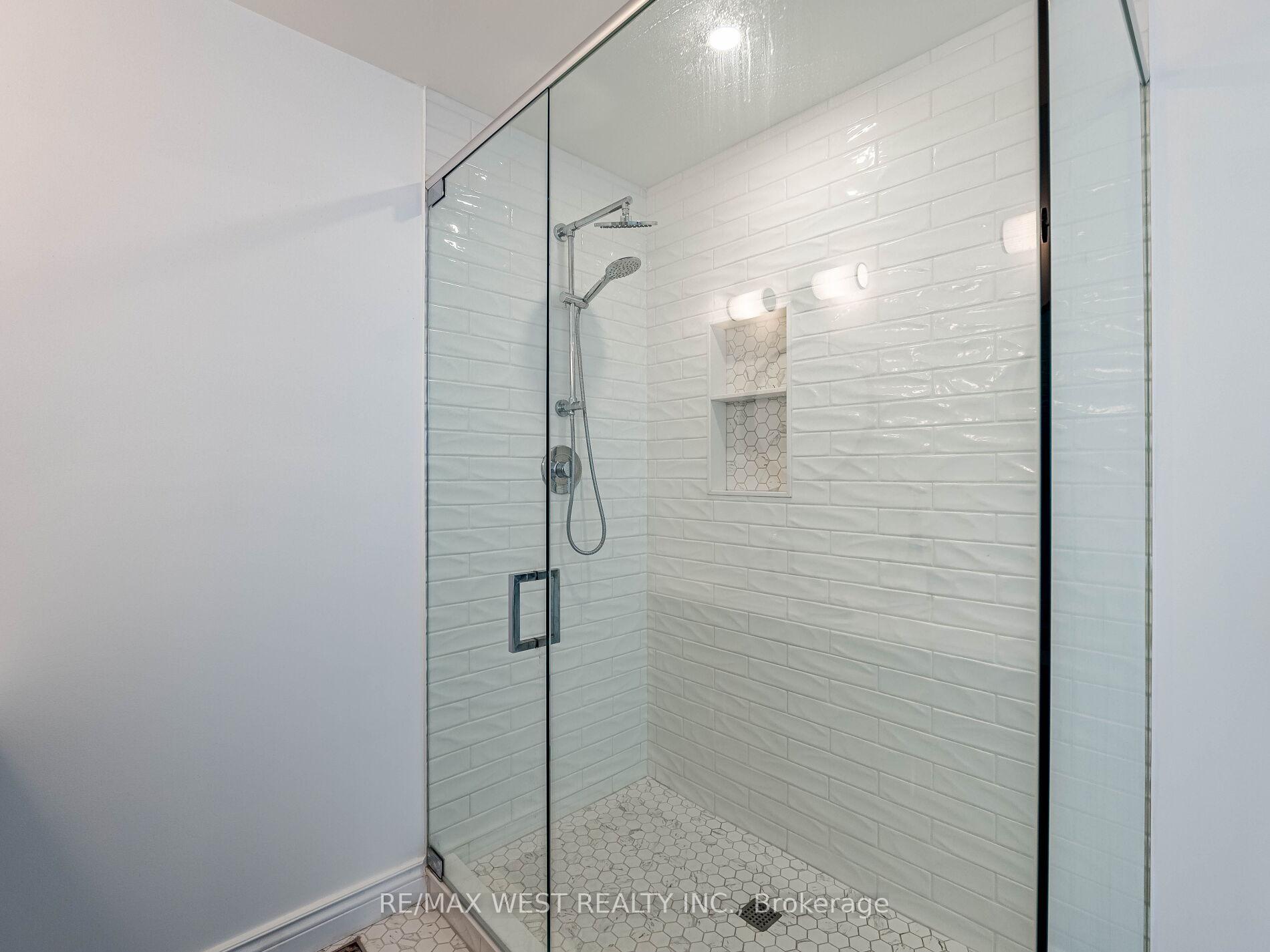 Photo 21 of 19 Bowen Drive, Guelph, Victoria North — HOMEH